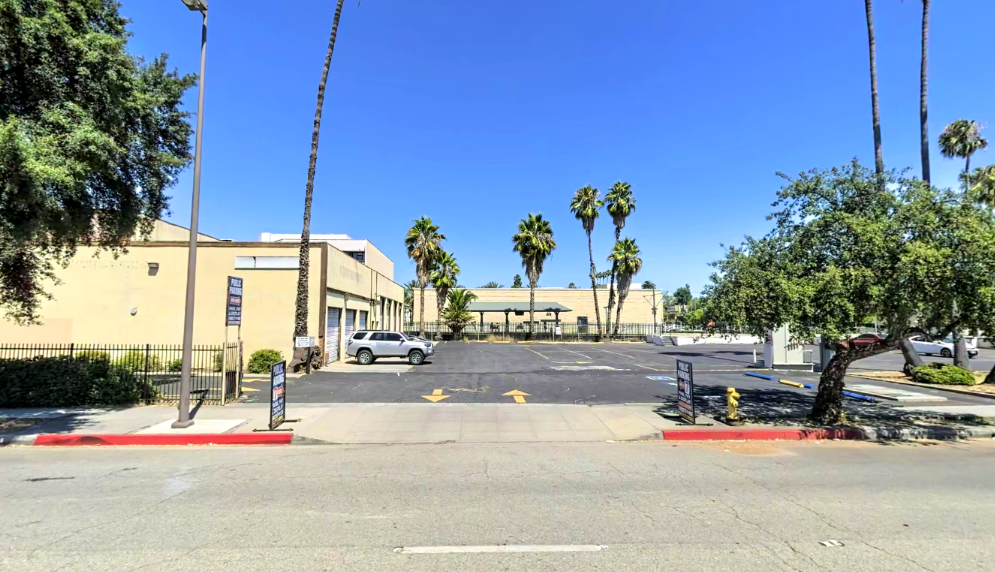 Photo of 700 S Raymond Ave. - Lot