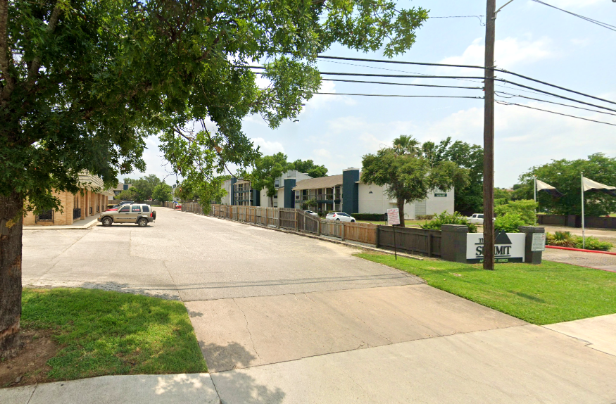 Photo of 1346 Thorpe Ln. - The Salvation Army Lot