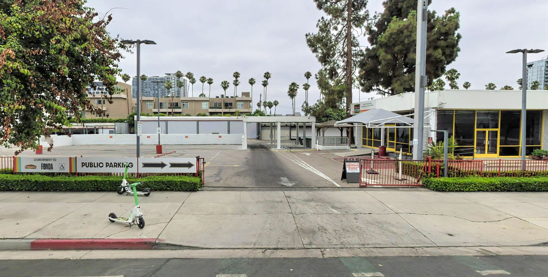 Photo of 6006 Hollywood Blvd. (6000 Hollywood Blvd.) - Lot