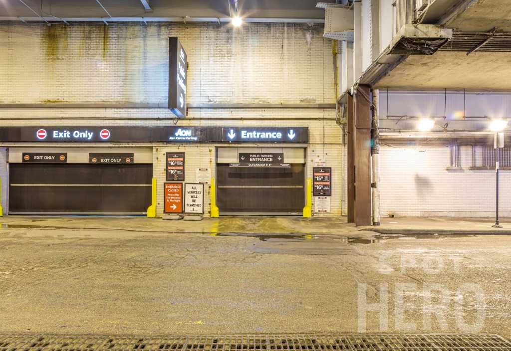 Aon Center Parking Garage