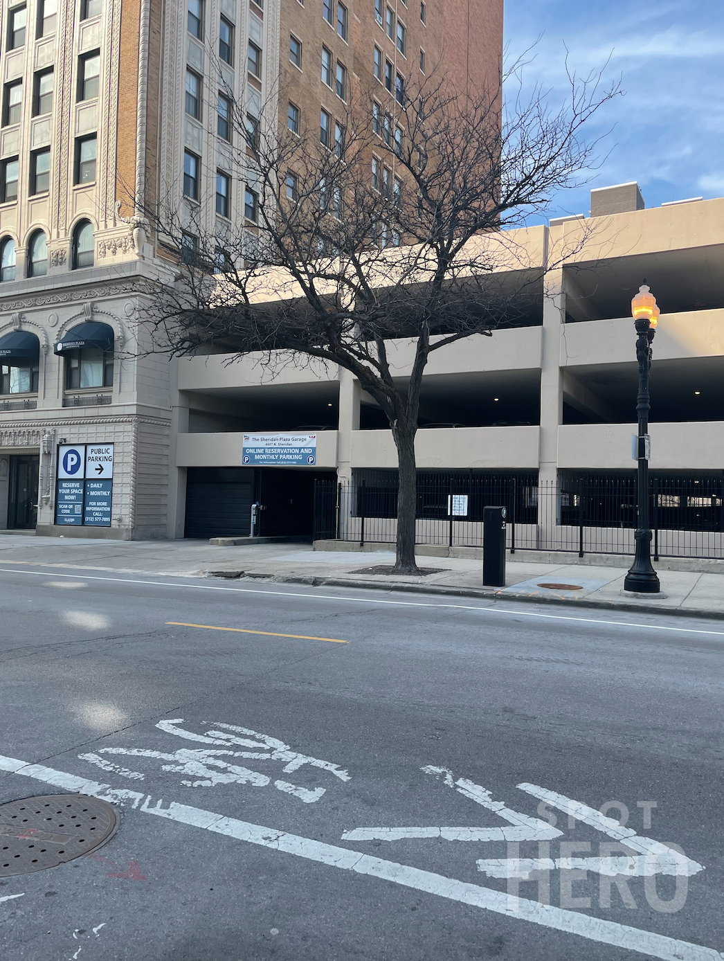 975 West Wilson Avenue Parking