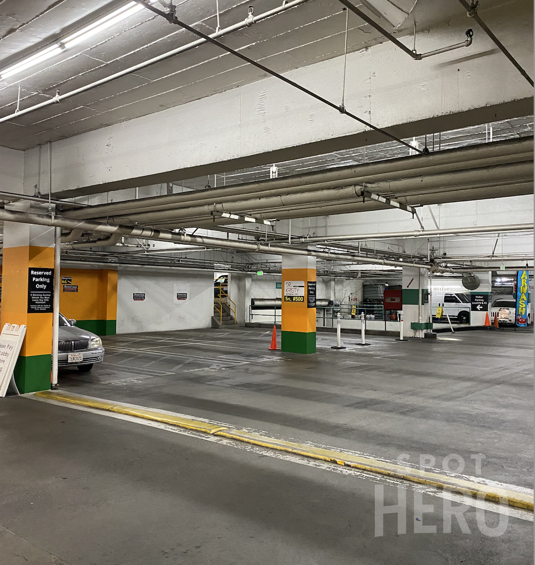 634 South Mariposa Avenue Parking