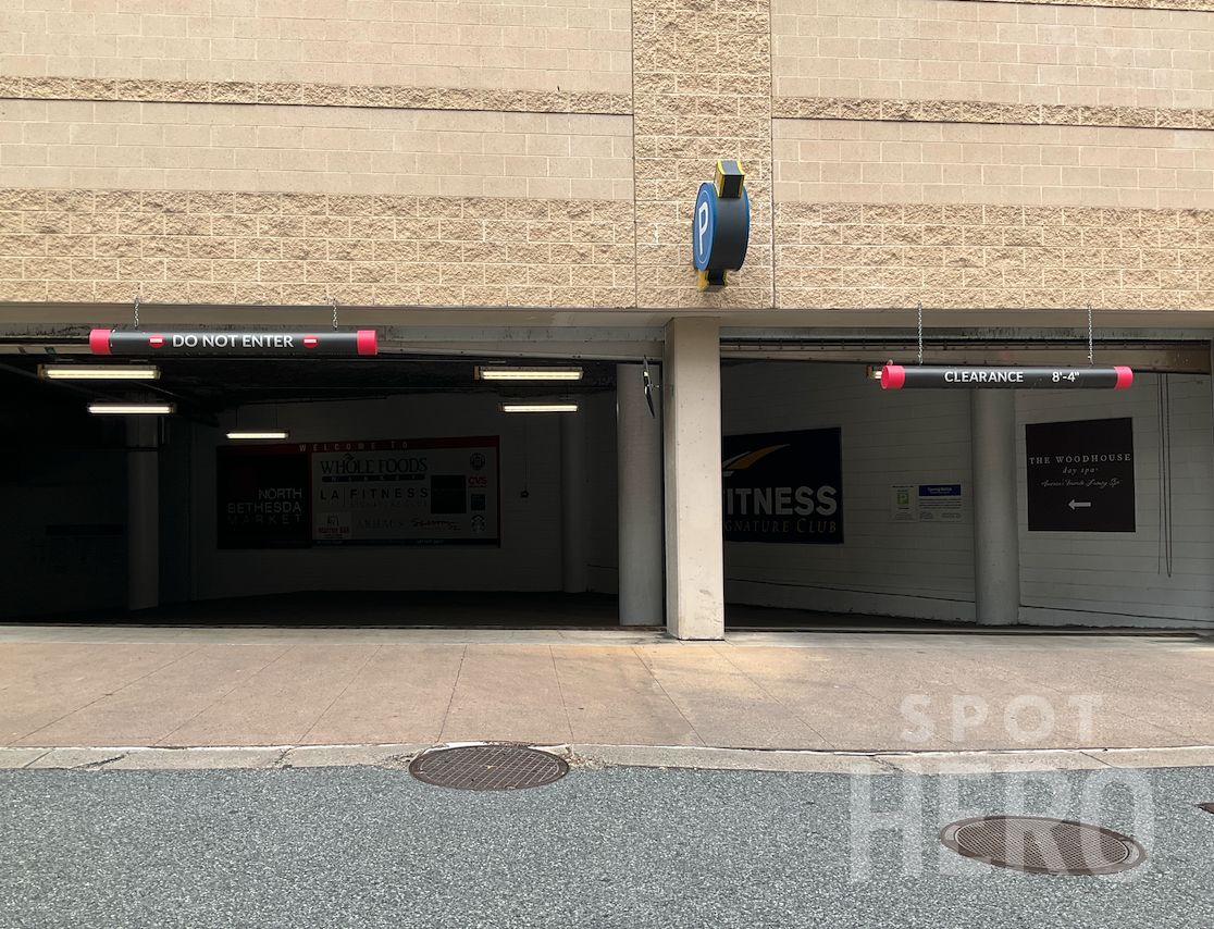 11355 Woodglen Drive Parking