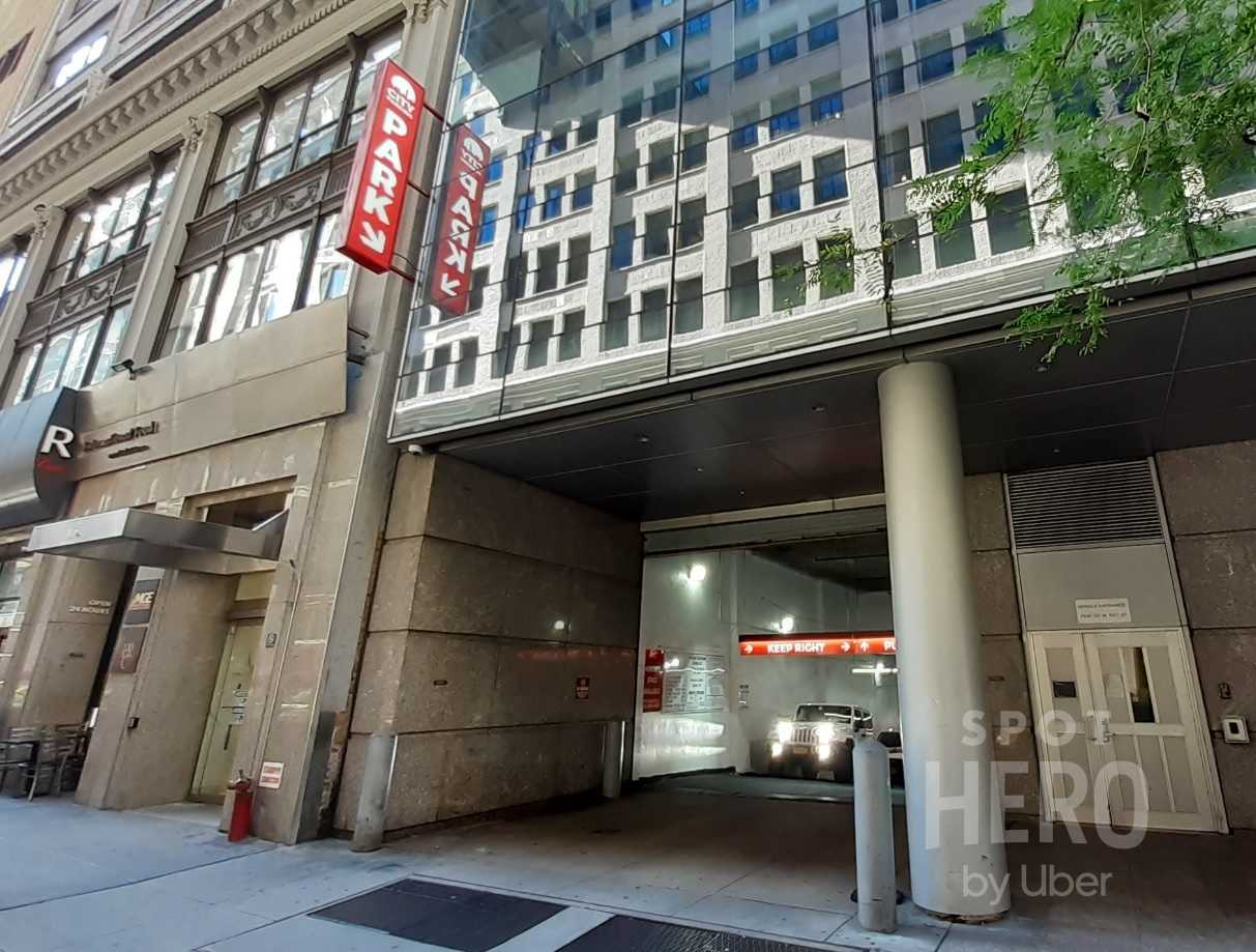 116 West 32nd Street Parking