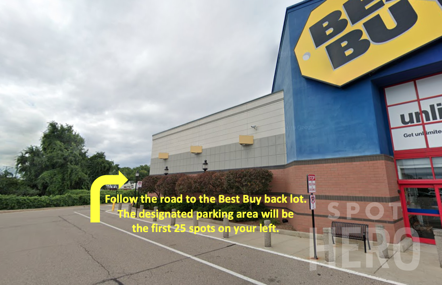 30701 Gratiot Avenue Parking