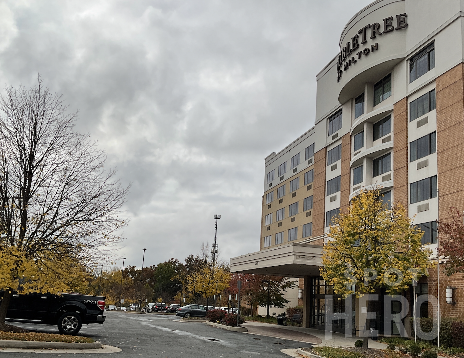 21611 Atlantic Boulevard Parking