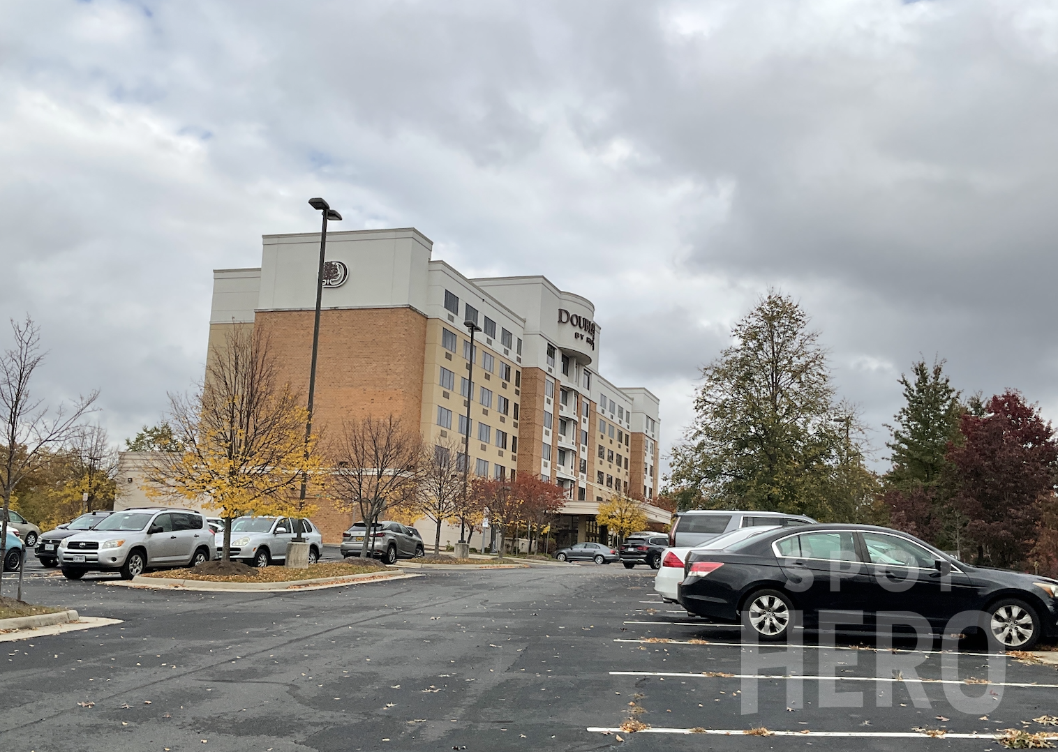 21611 Atlantic Boulevard Parking