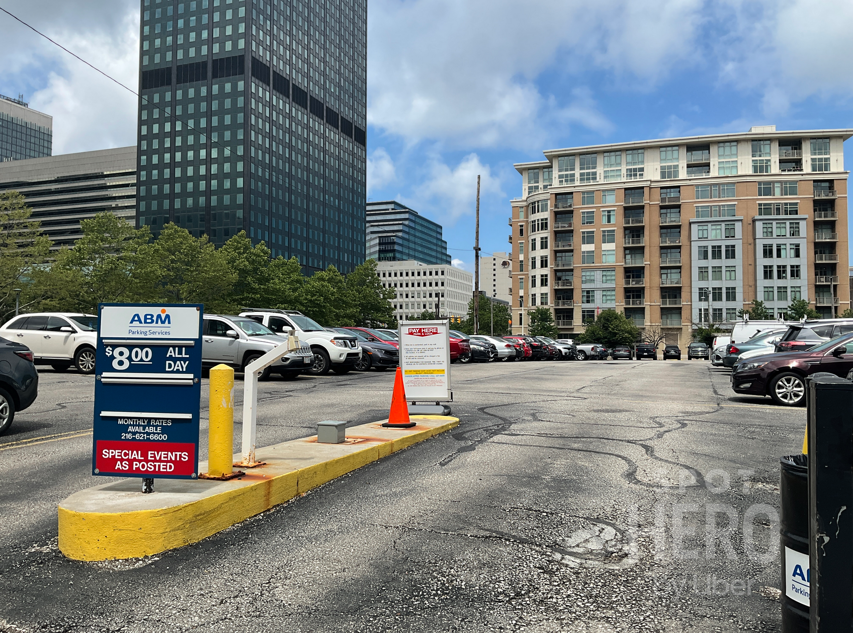 1258 Saint Clair Avenue Northeast Parking