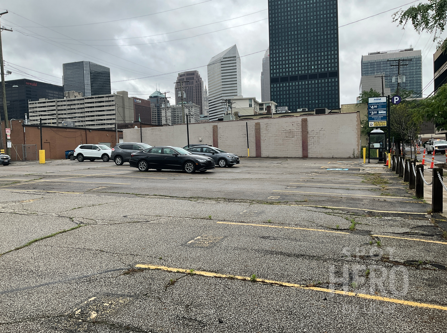 1514 Hamilton Avenue Parking