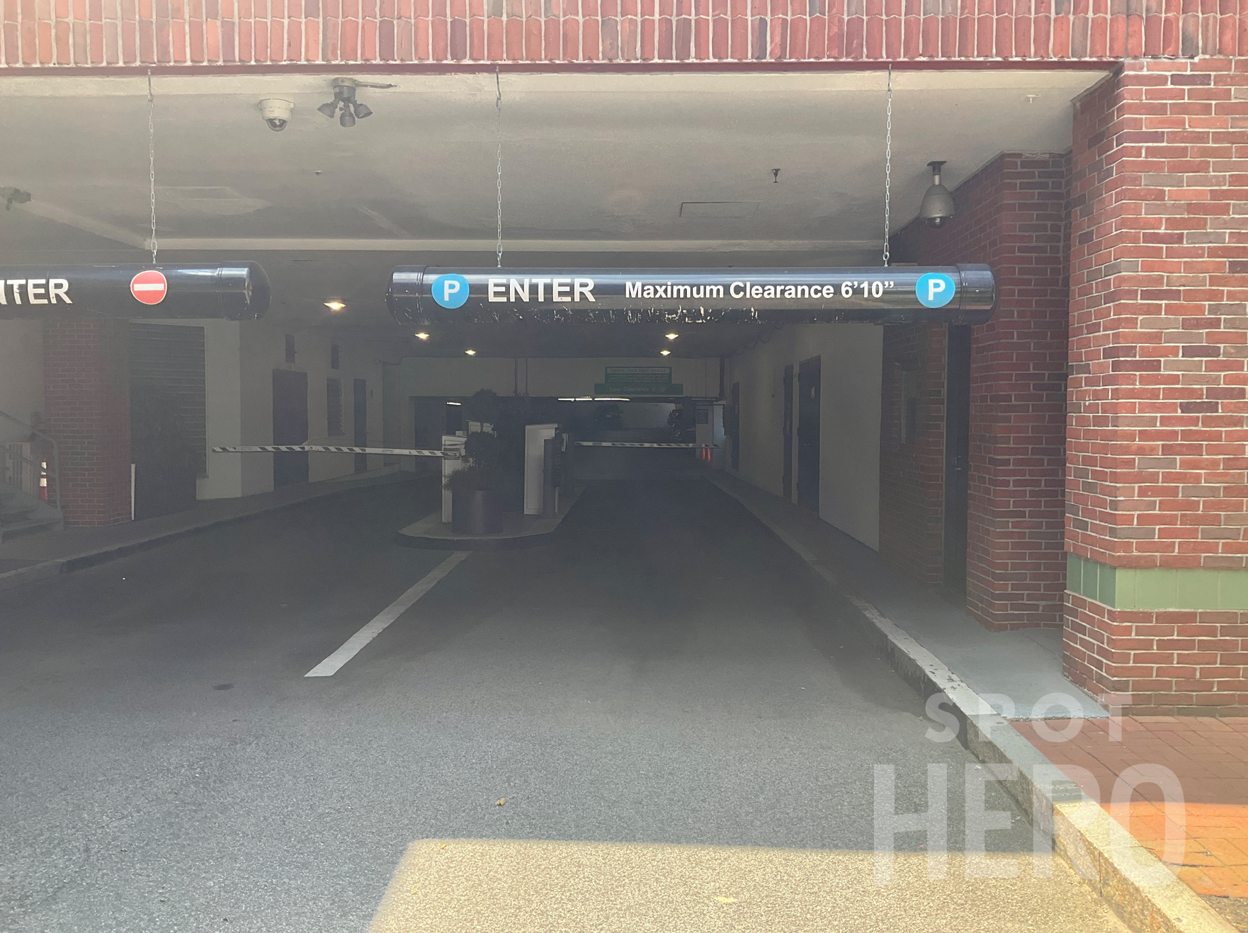 40 Edwin H Land Boulevard Parking