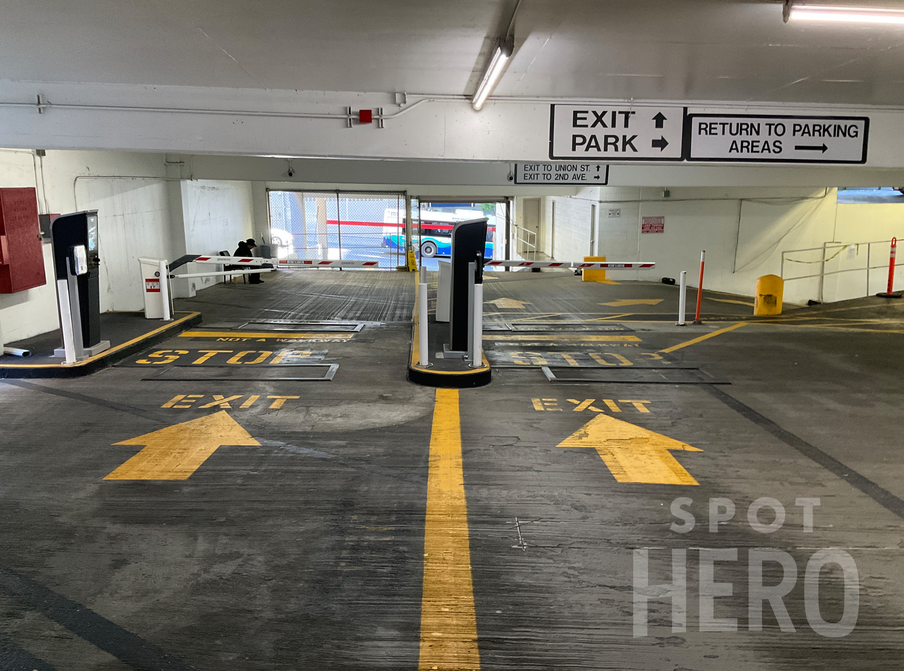 1400 2nd Avenue Parking