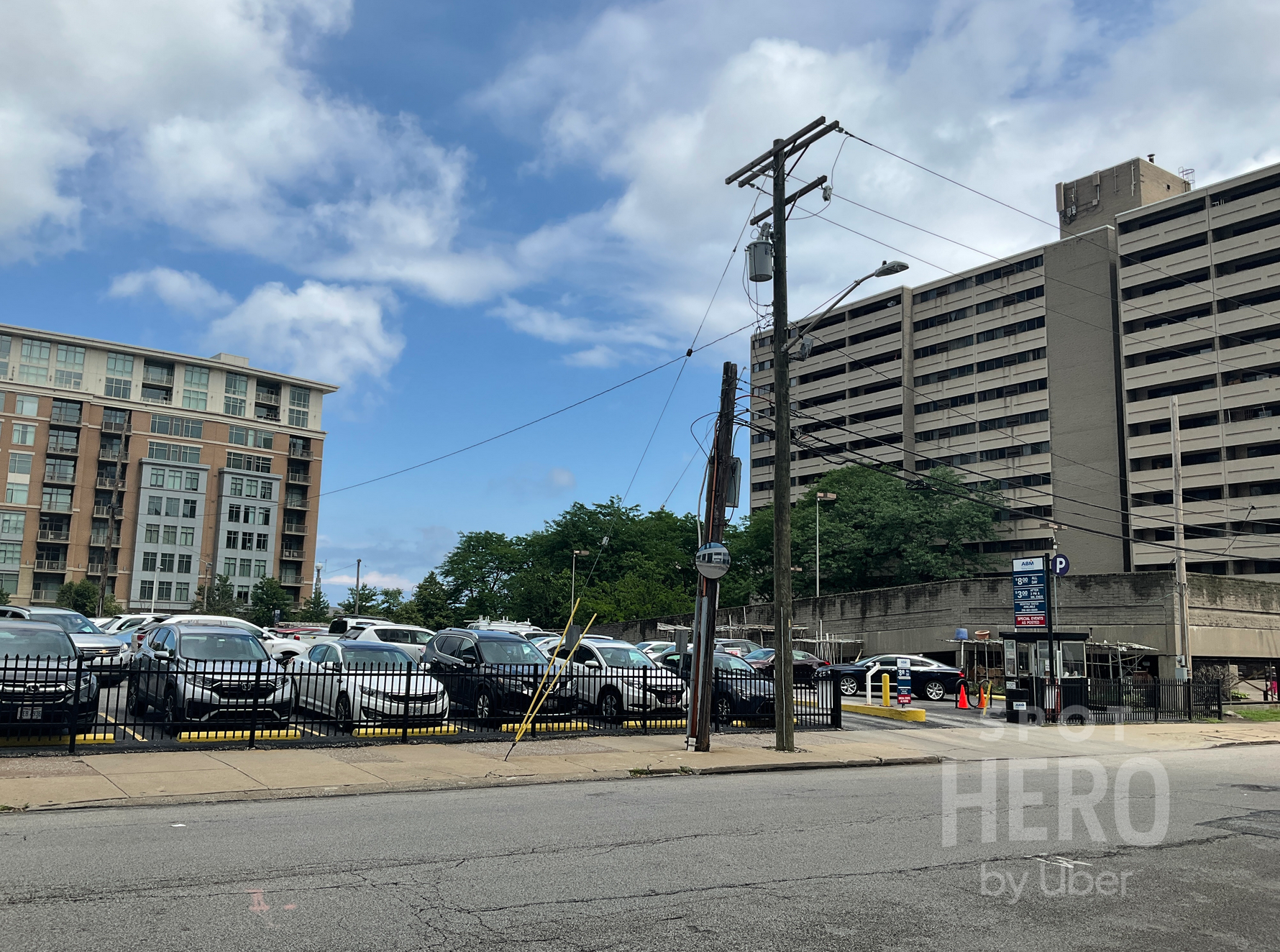 1258 Saint Clair Avenue Northeast Parking