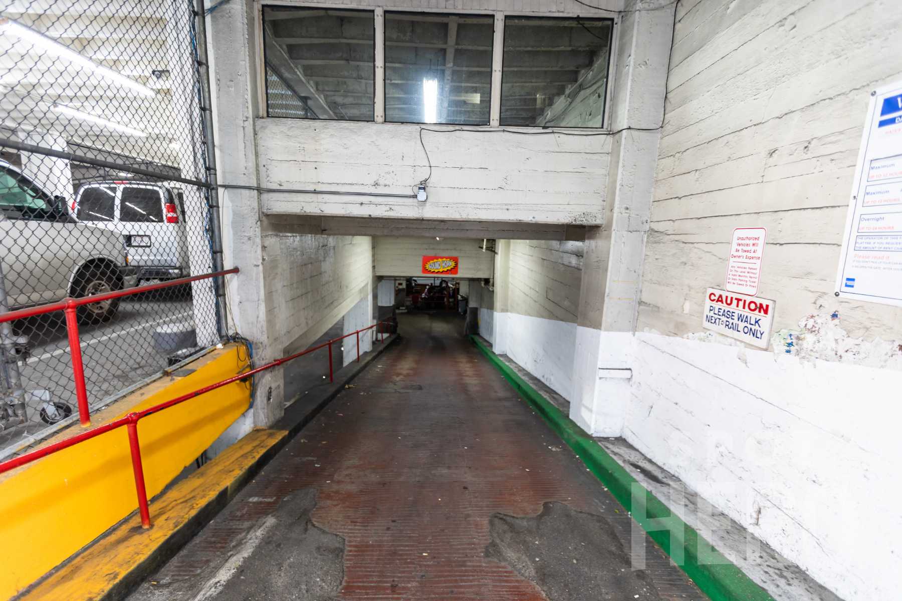 233 Ellis Street Parking