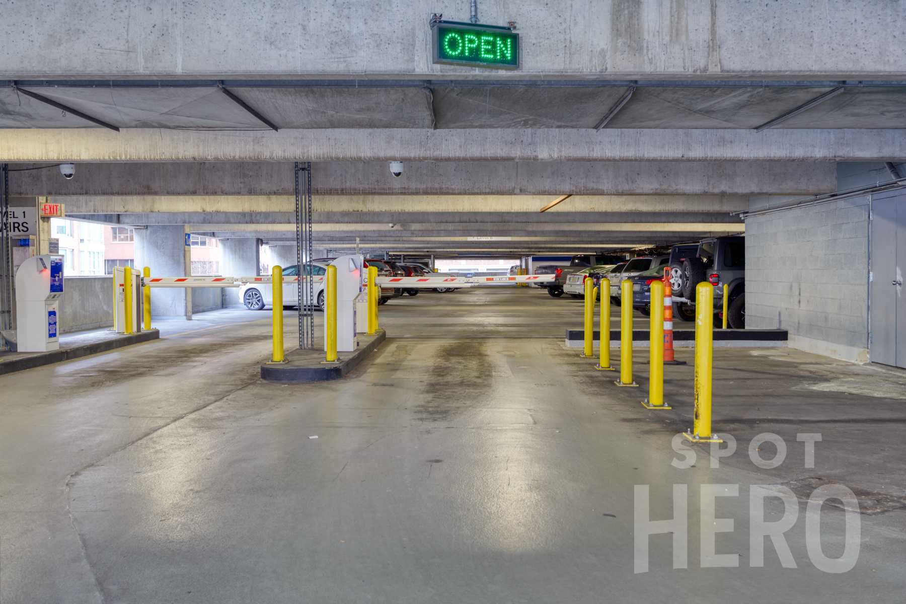 200 Stuart Street Parking