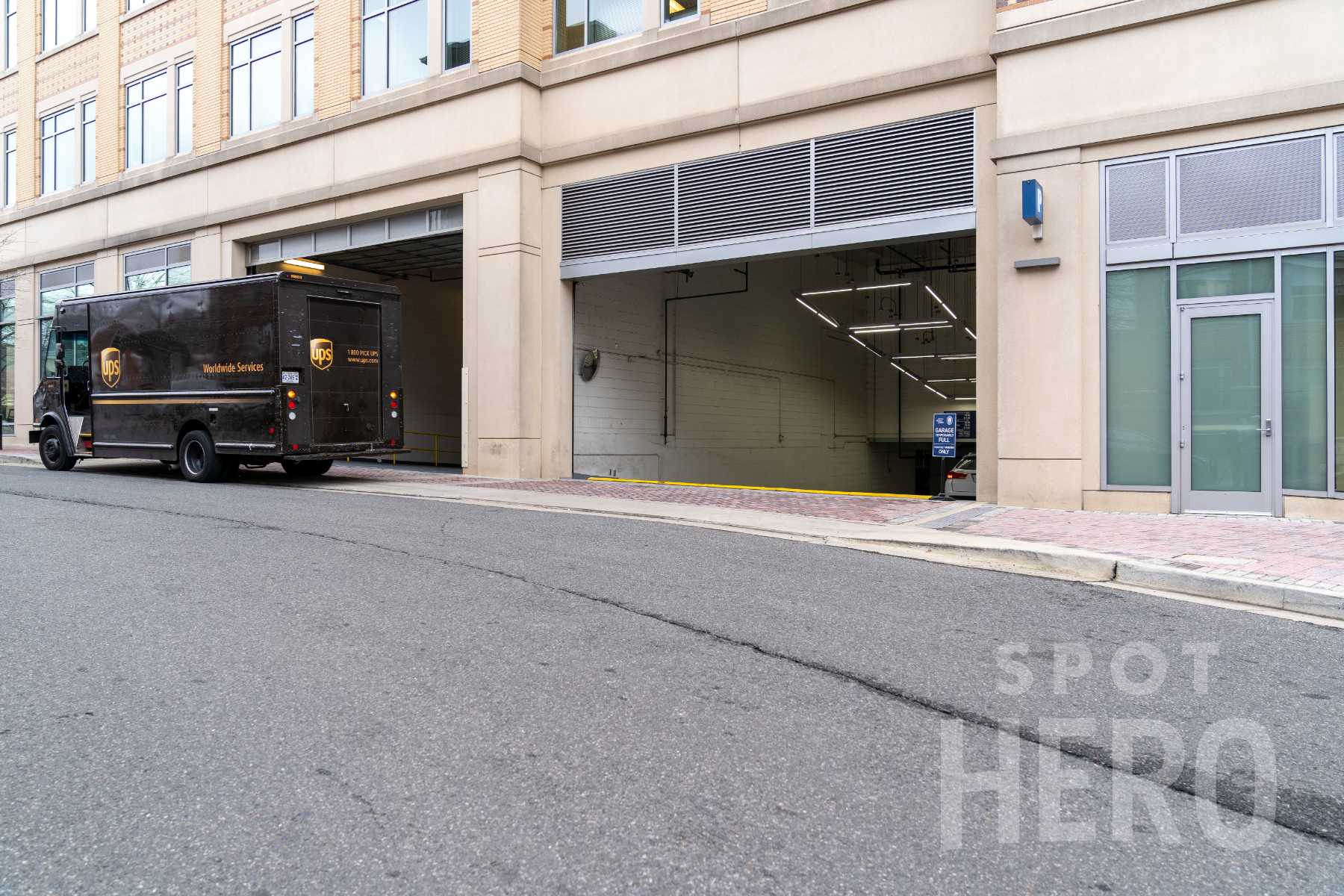 1776 Wilson Boulevard Parking