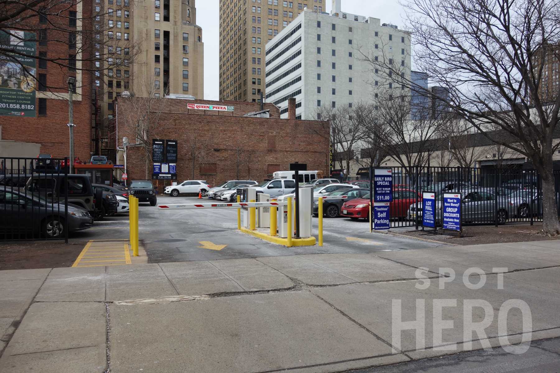 95 Mulberry Street Parking