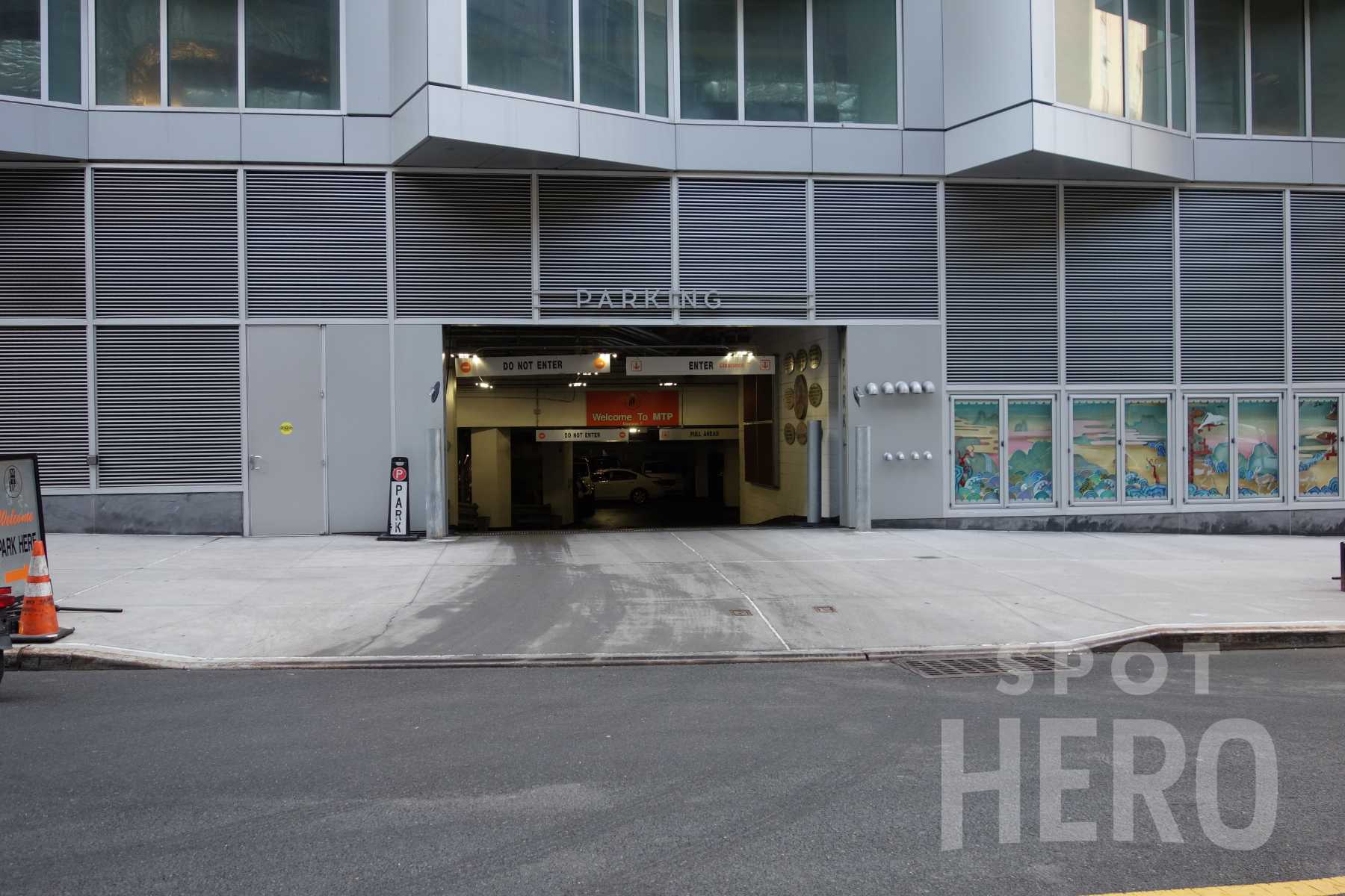 Manhattan Cruise Terminal Parking | Book now on SpotHero and save