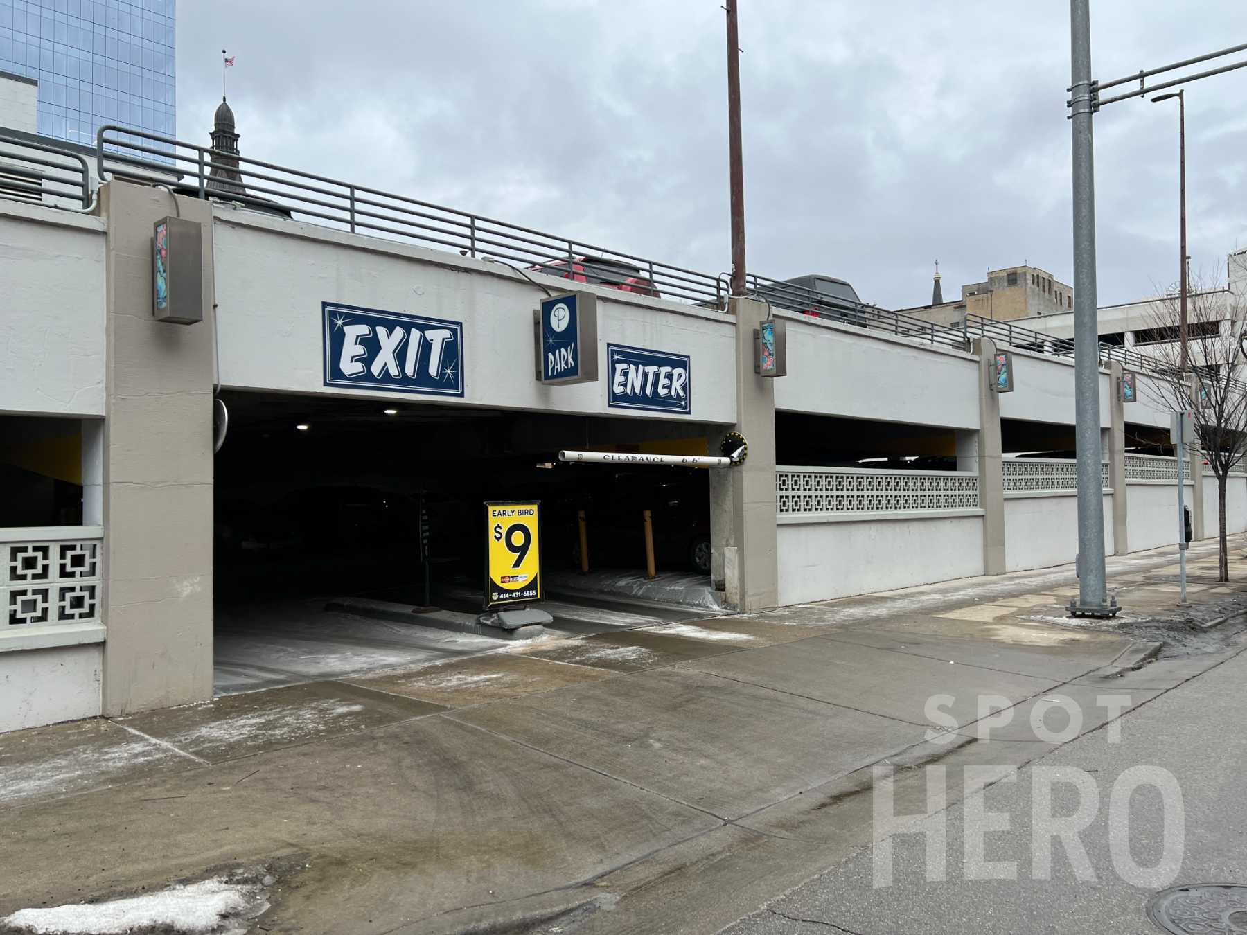 777 North Milwaukee Street Parking