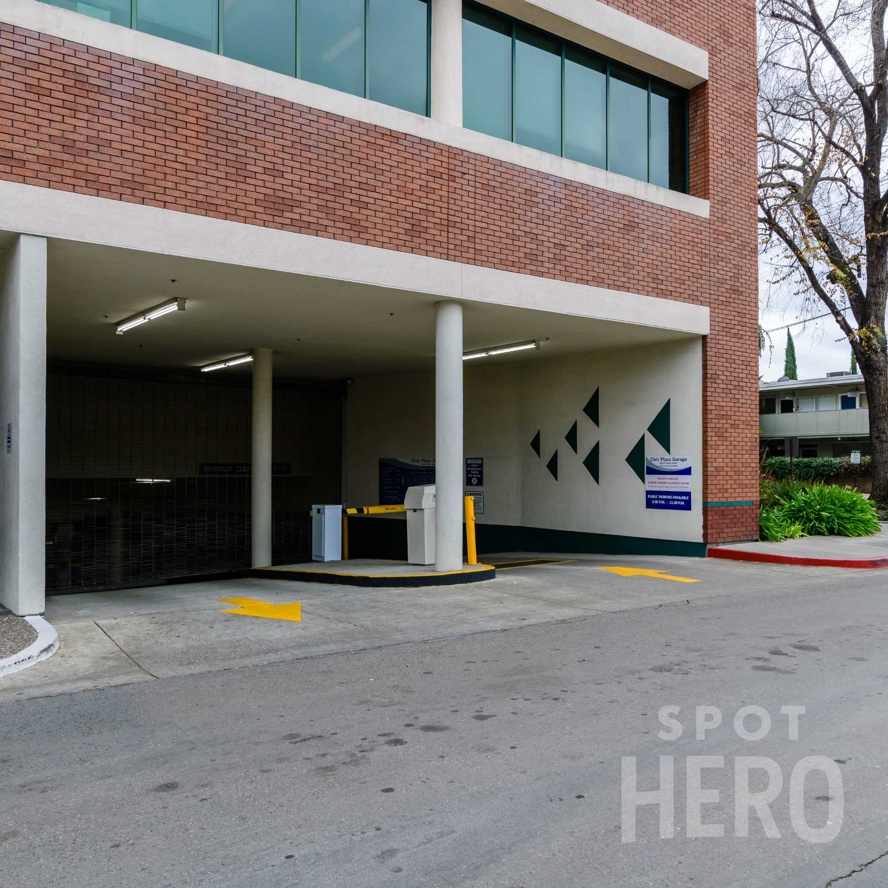 1655 North Main Street Parking