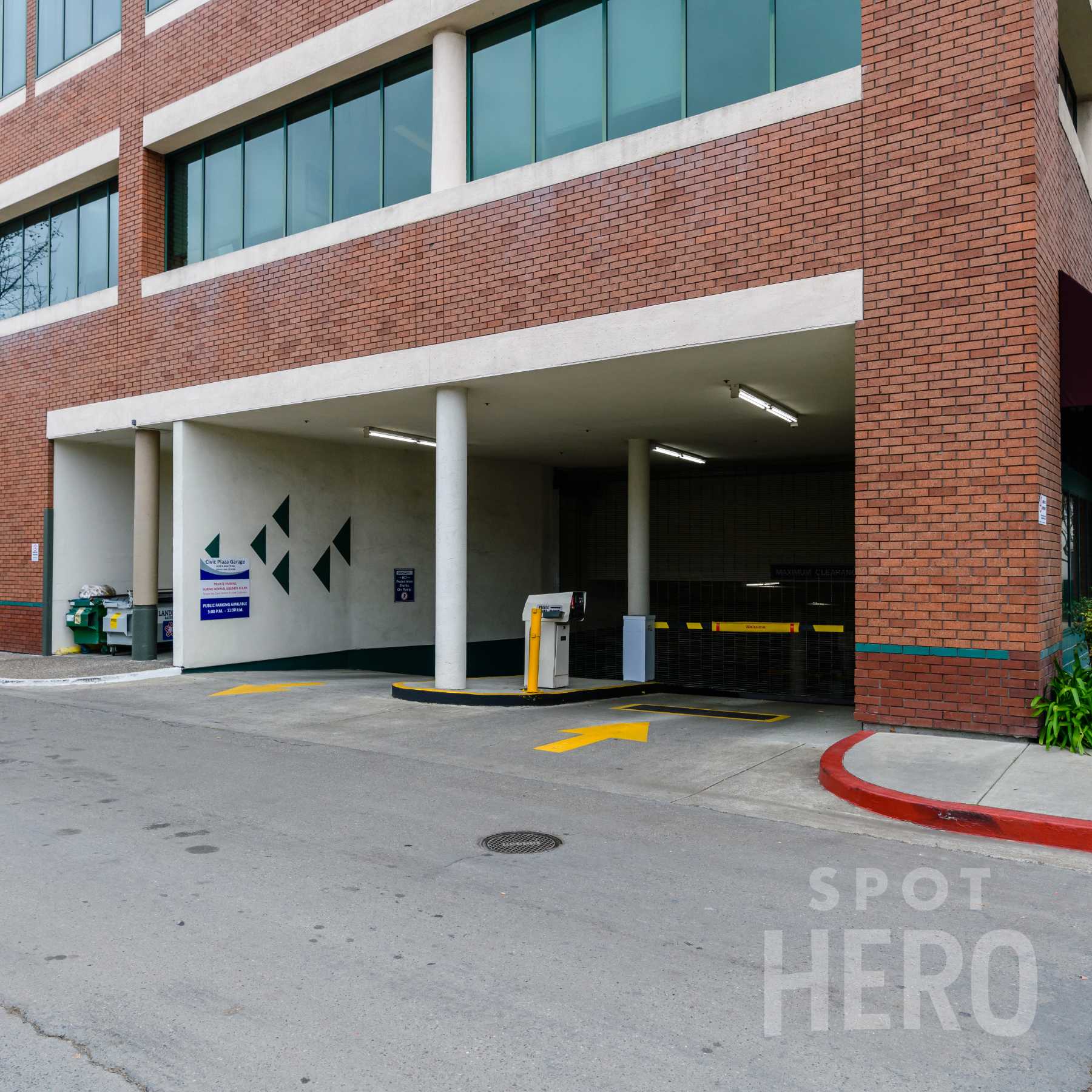 1655 North Main Street Parking