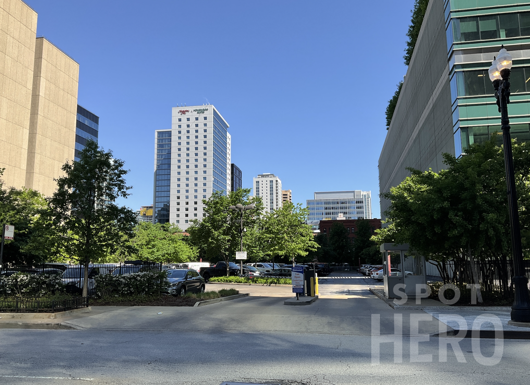 590 West Madison Street Parking