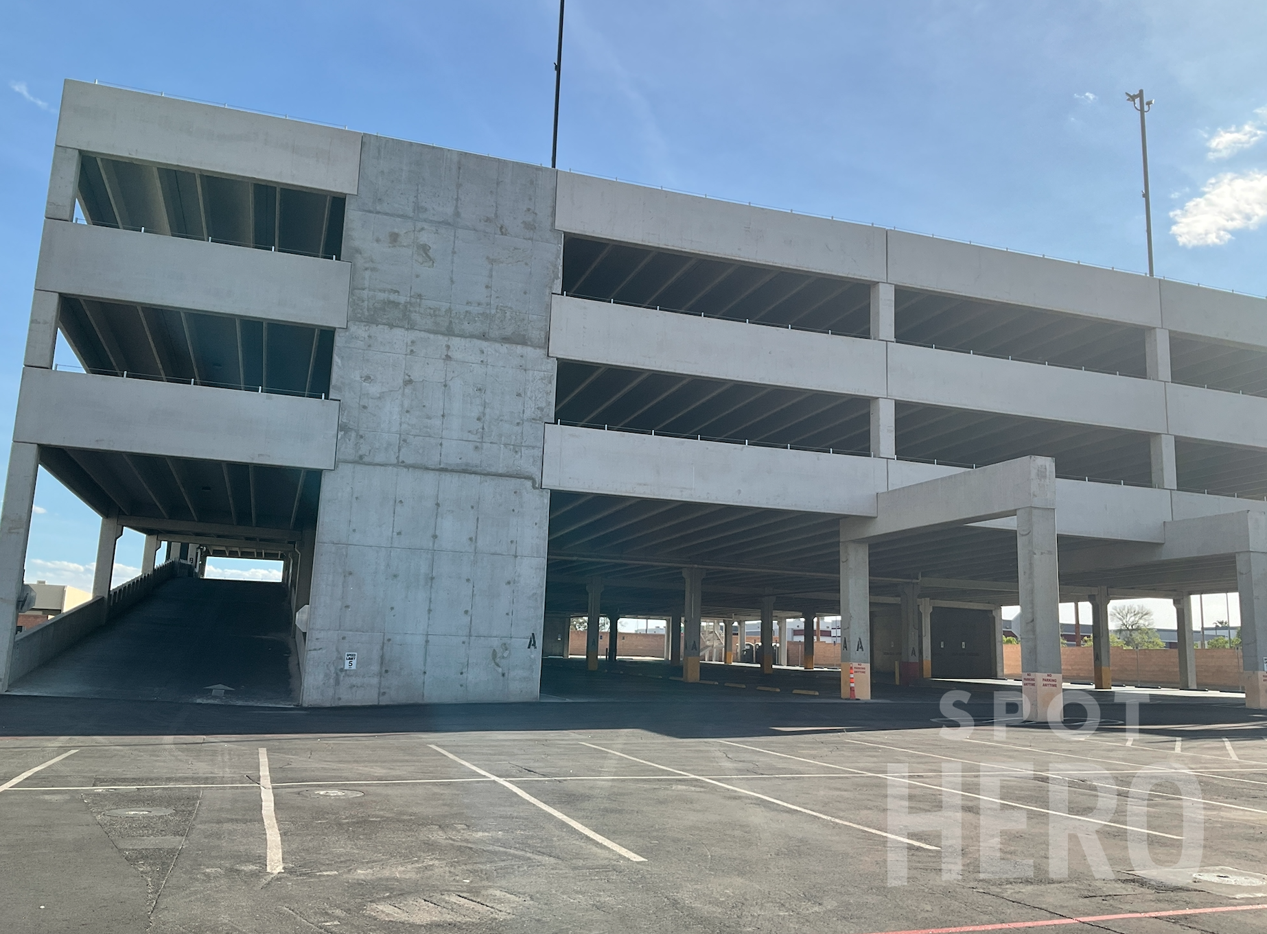 5010 South Valley View Boulevard Parking