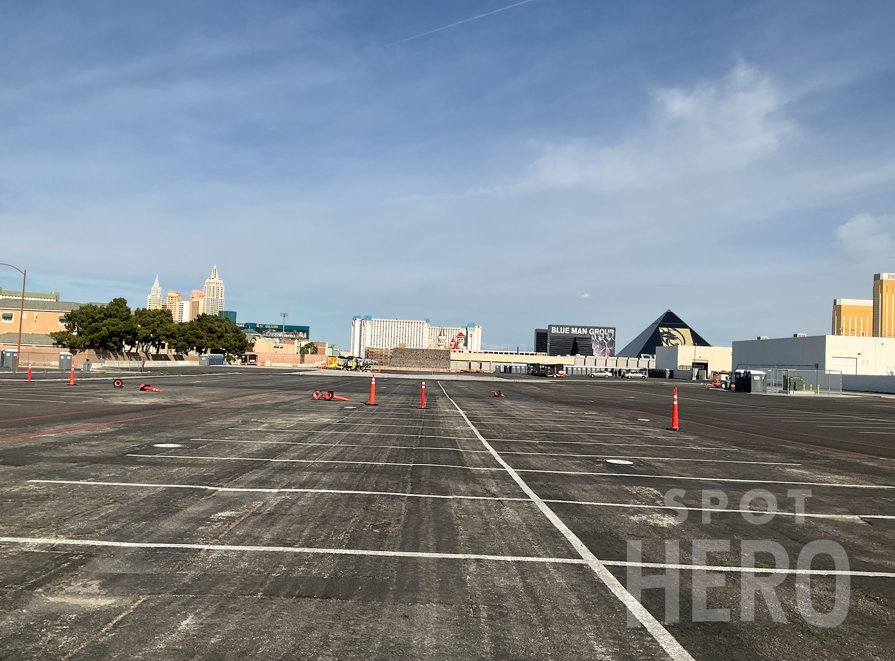 5010 South Valley View Boulevard Parking