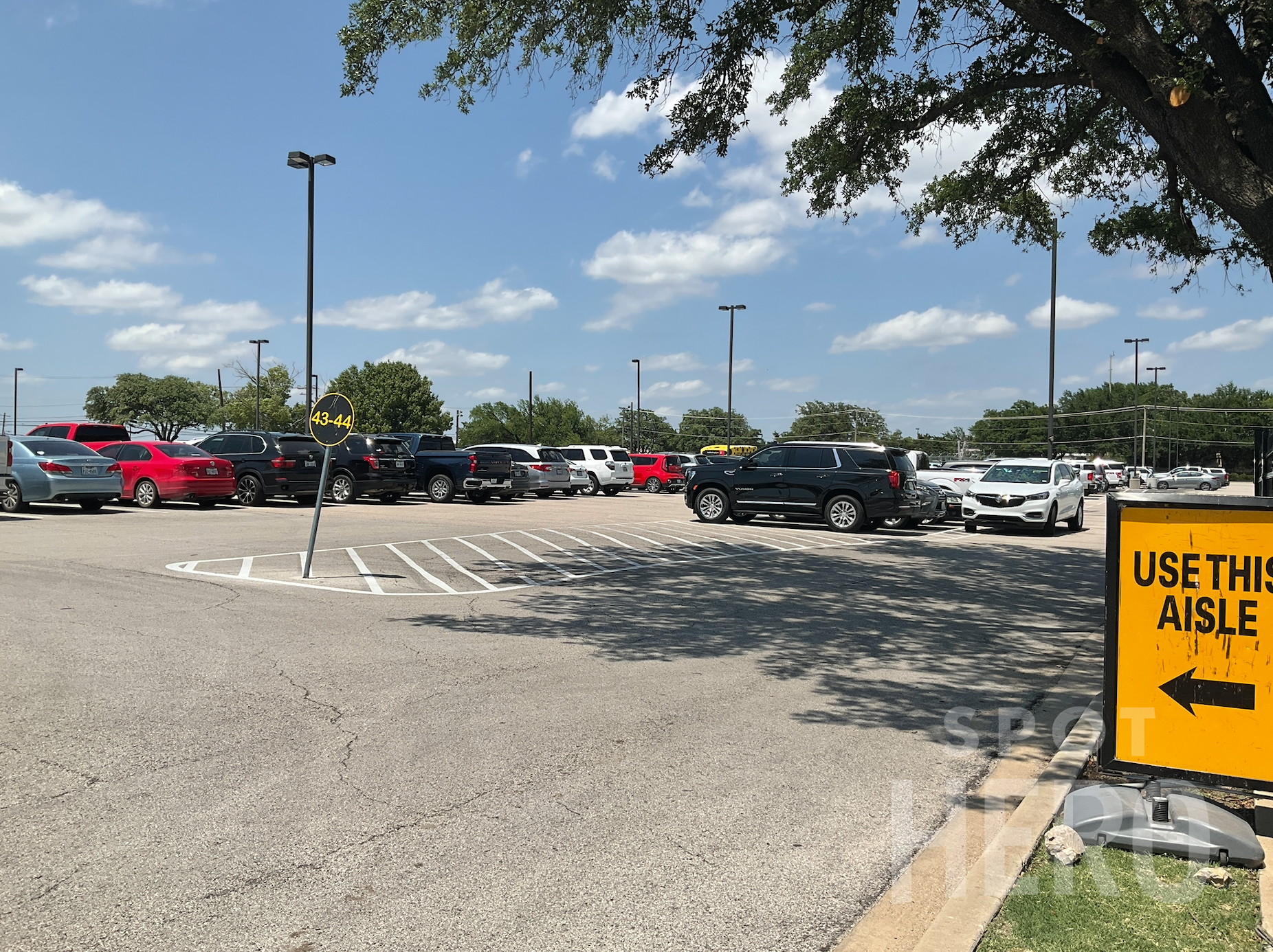 3258 Hawes Avenue Parking