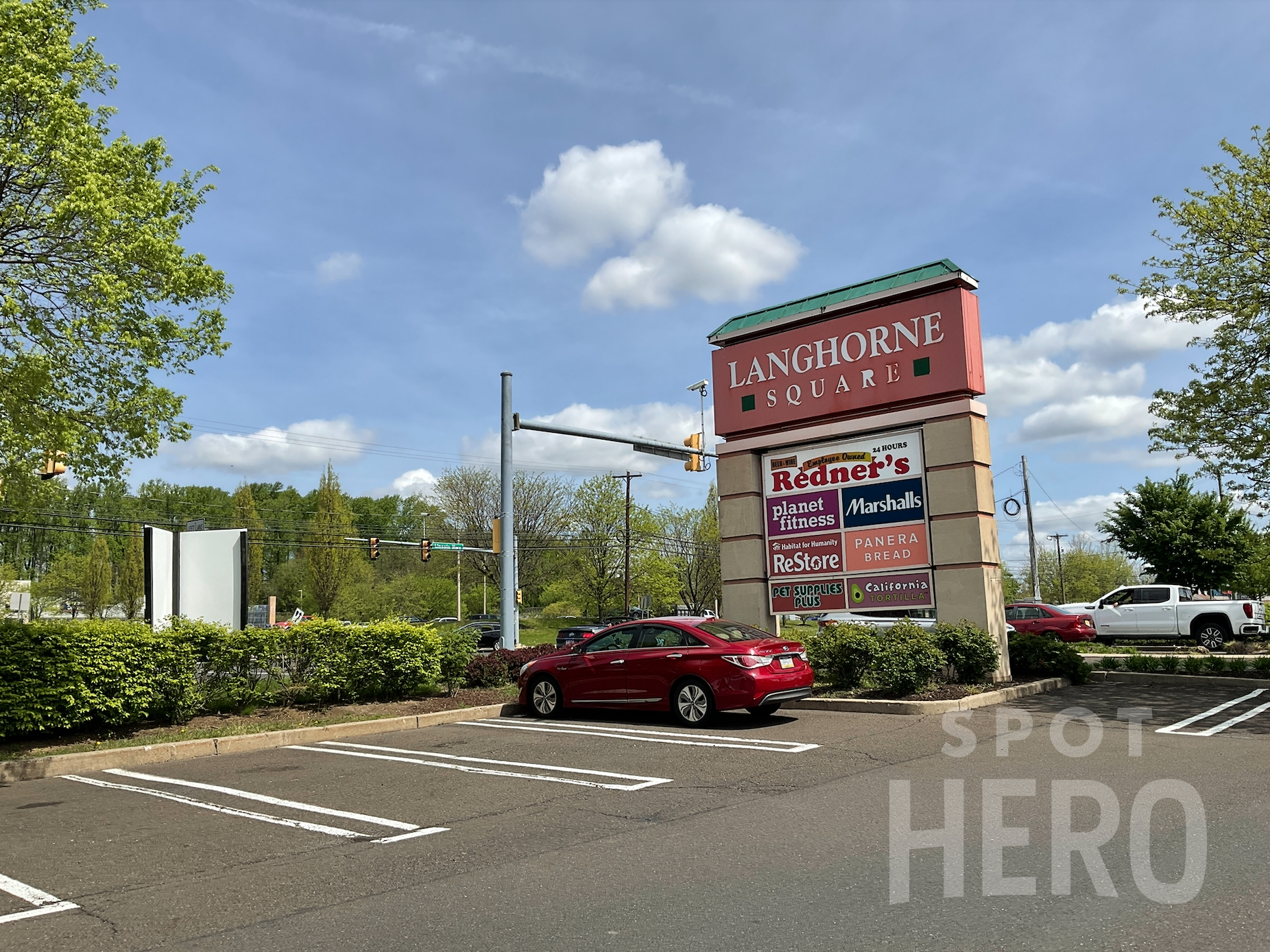 1345 Lincoln Highway Parking