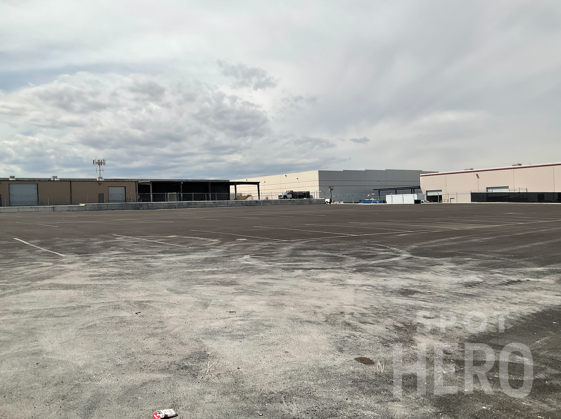 5575 Polaris Avenue Parking