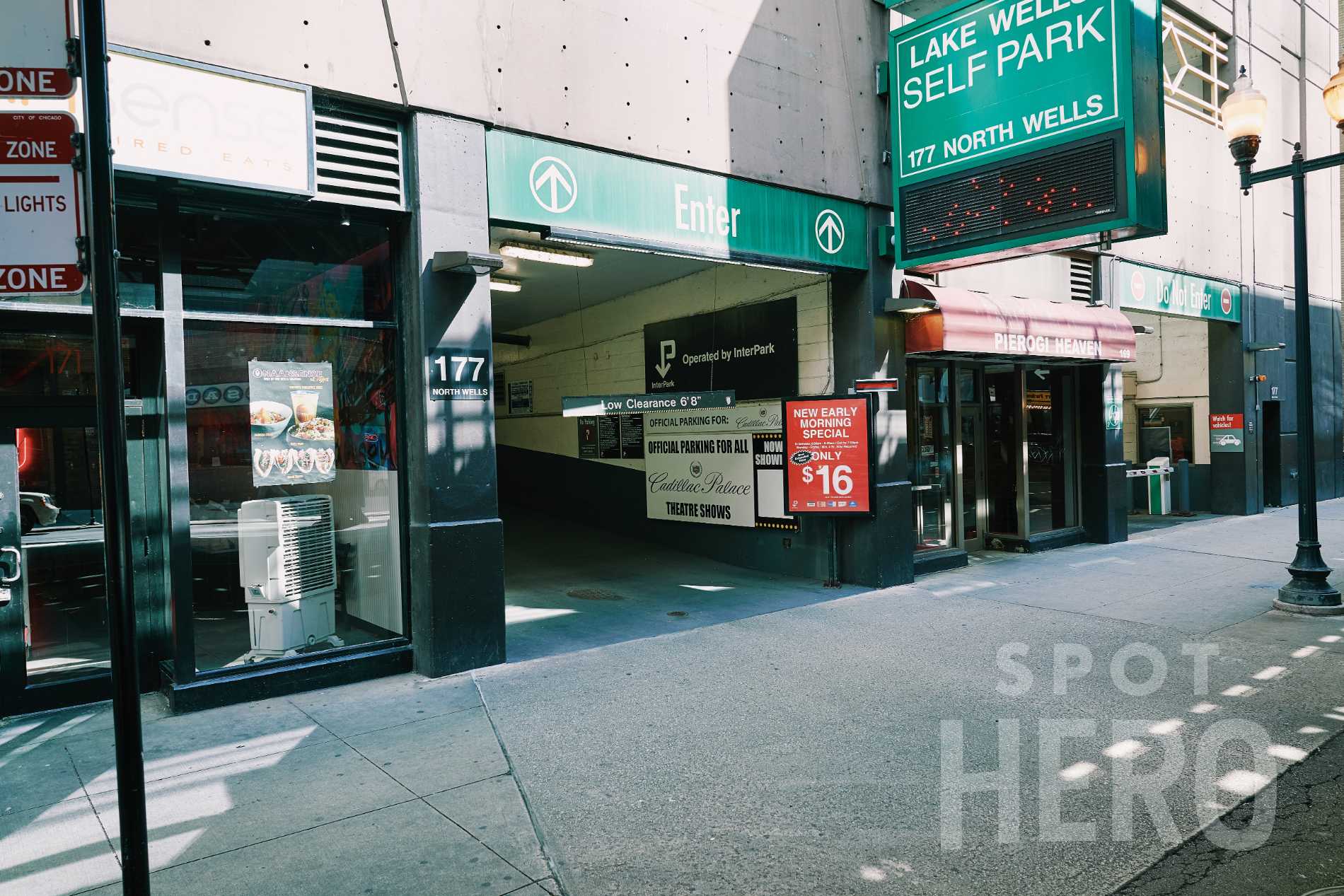 Cadillac Palace Theatre Parking | SpotHero