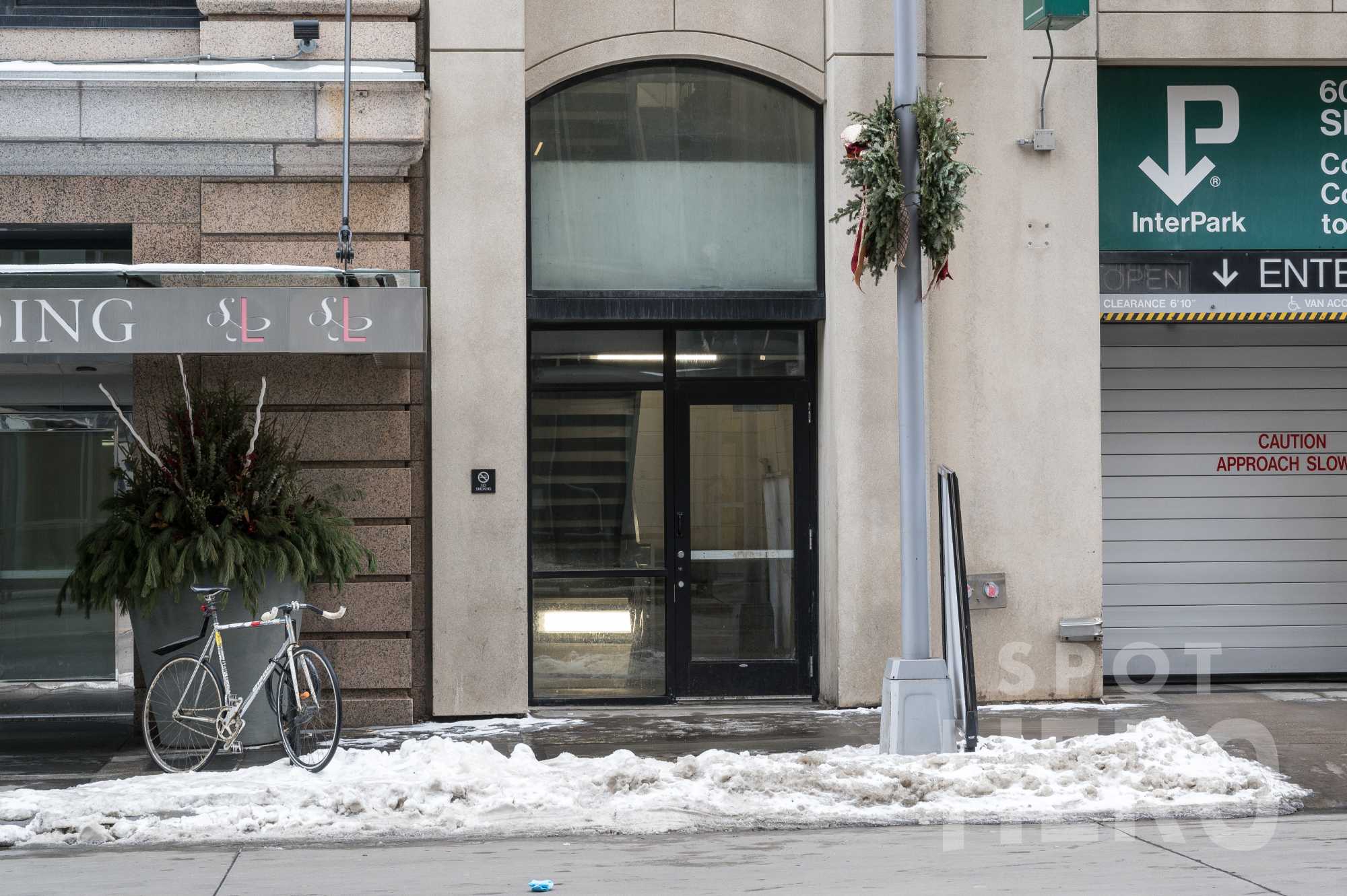 517 South Marquette Avenue Parking