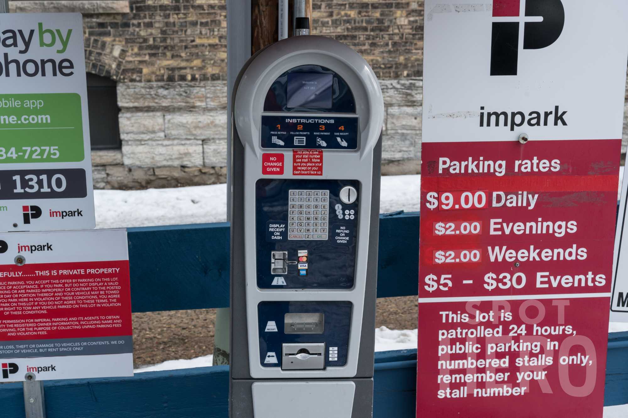 903 5th Avenue South Parking