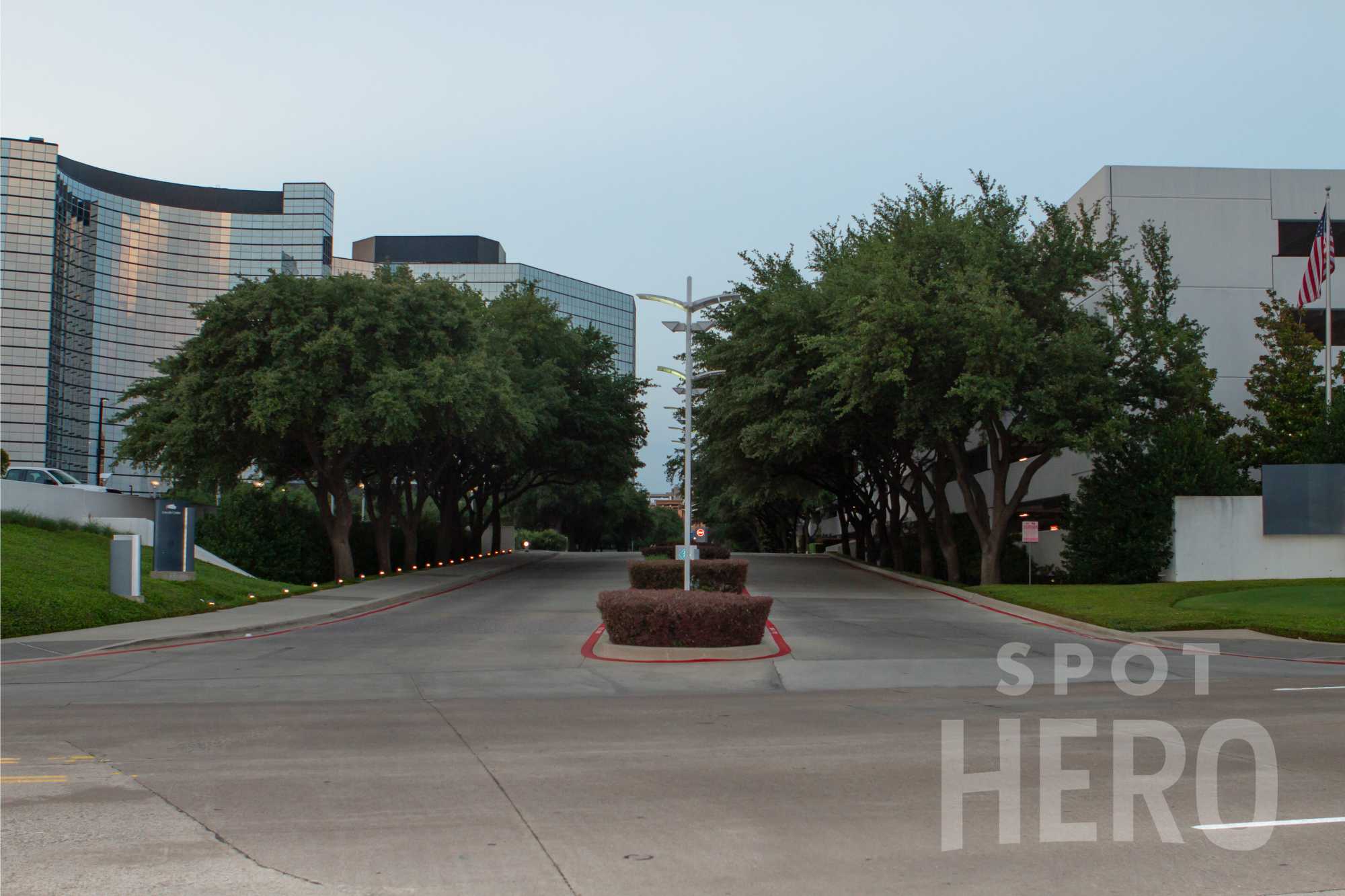 5410 Lyndon B Johnson Freeway Parking