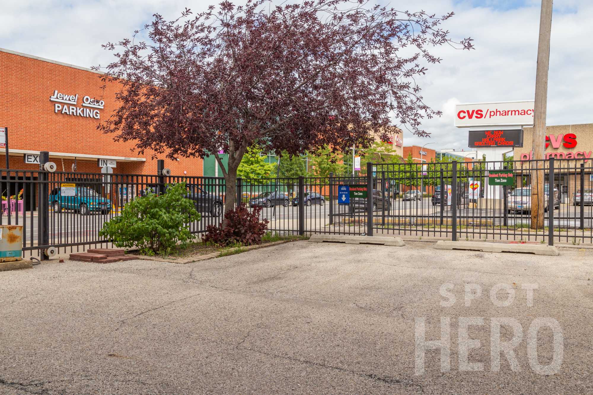 3601 North Southport Avenue Parking