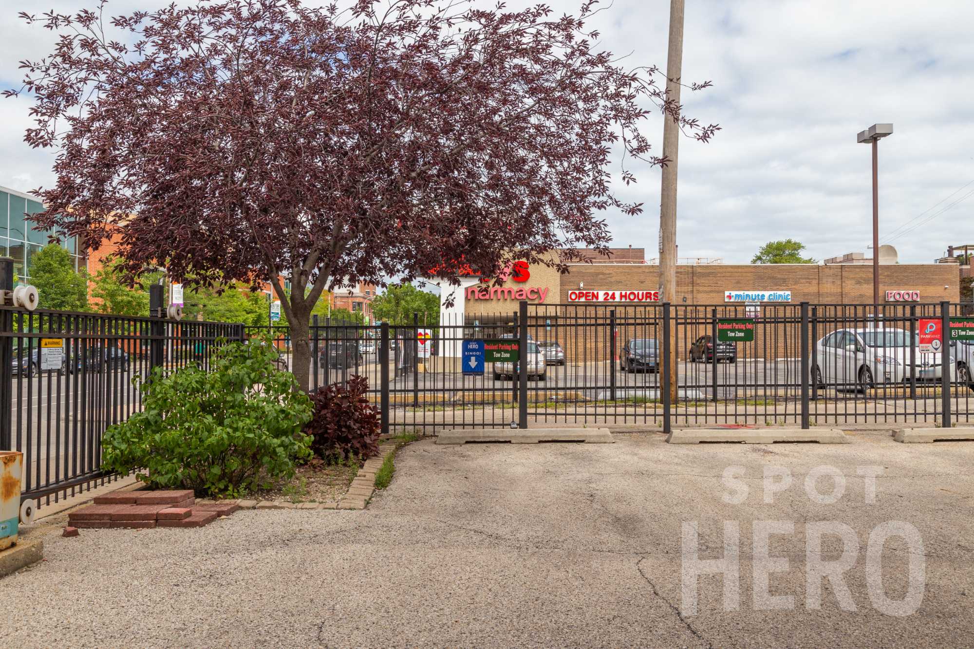 3601 North Southport Avenue Parking