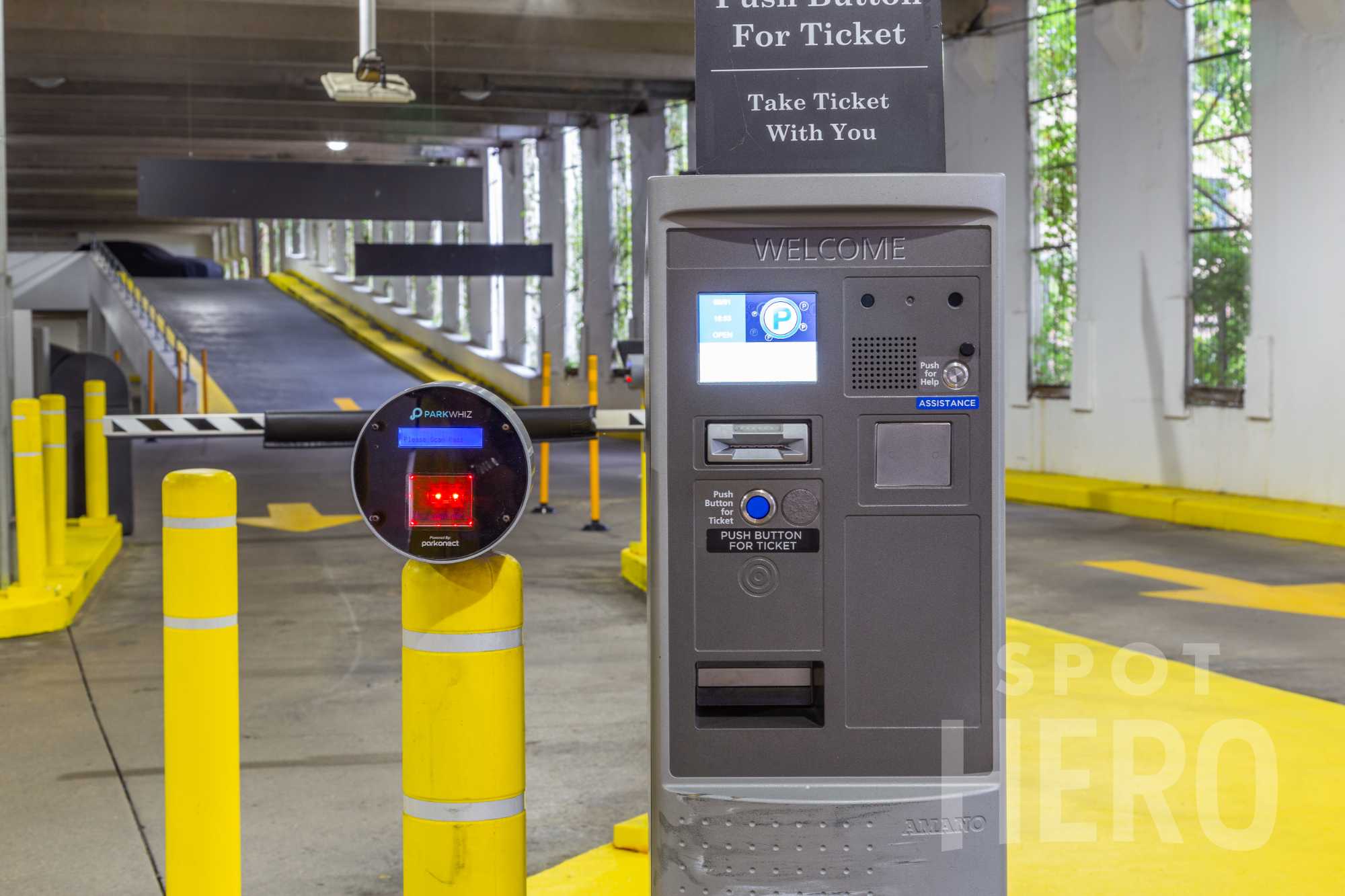 Paid Sunday parking -- Chicago Tribune