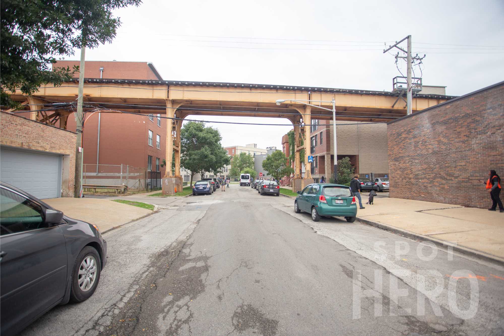 2308 West Moffat Street Parking
