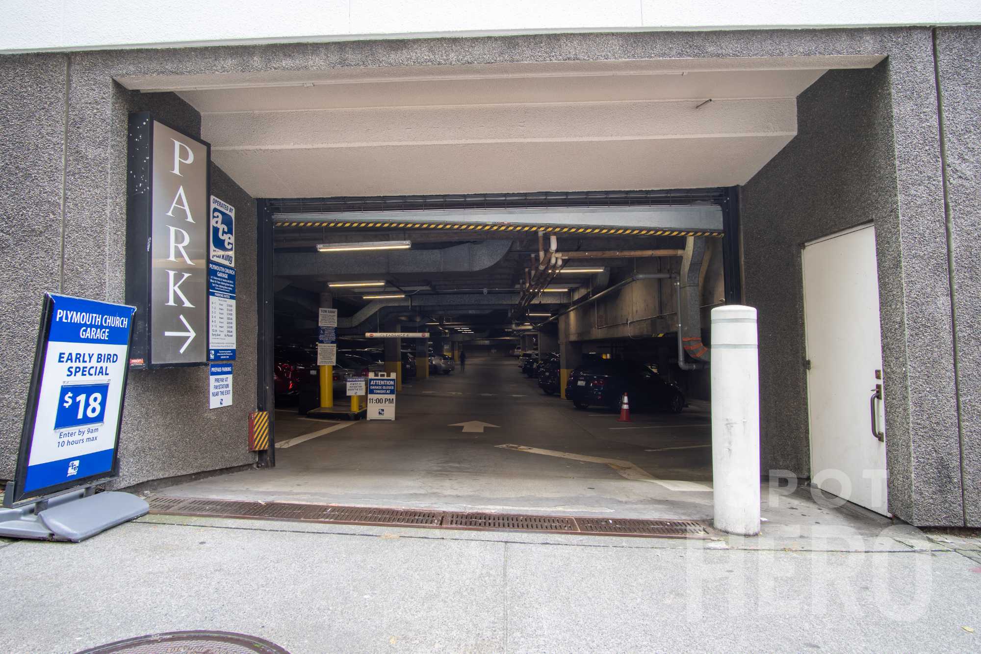 515 University Street Parking