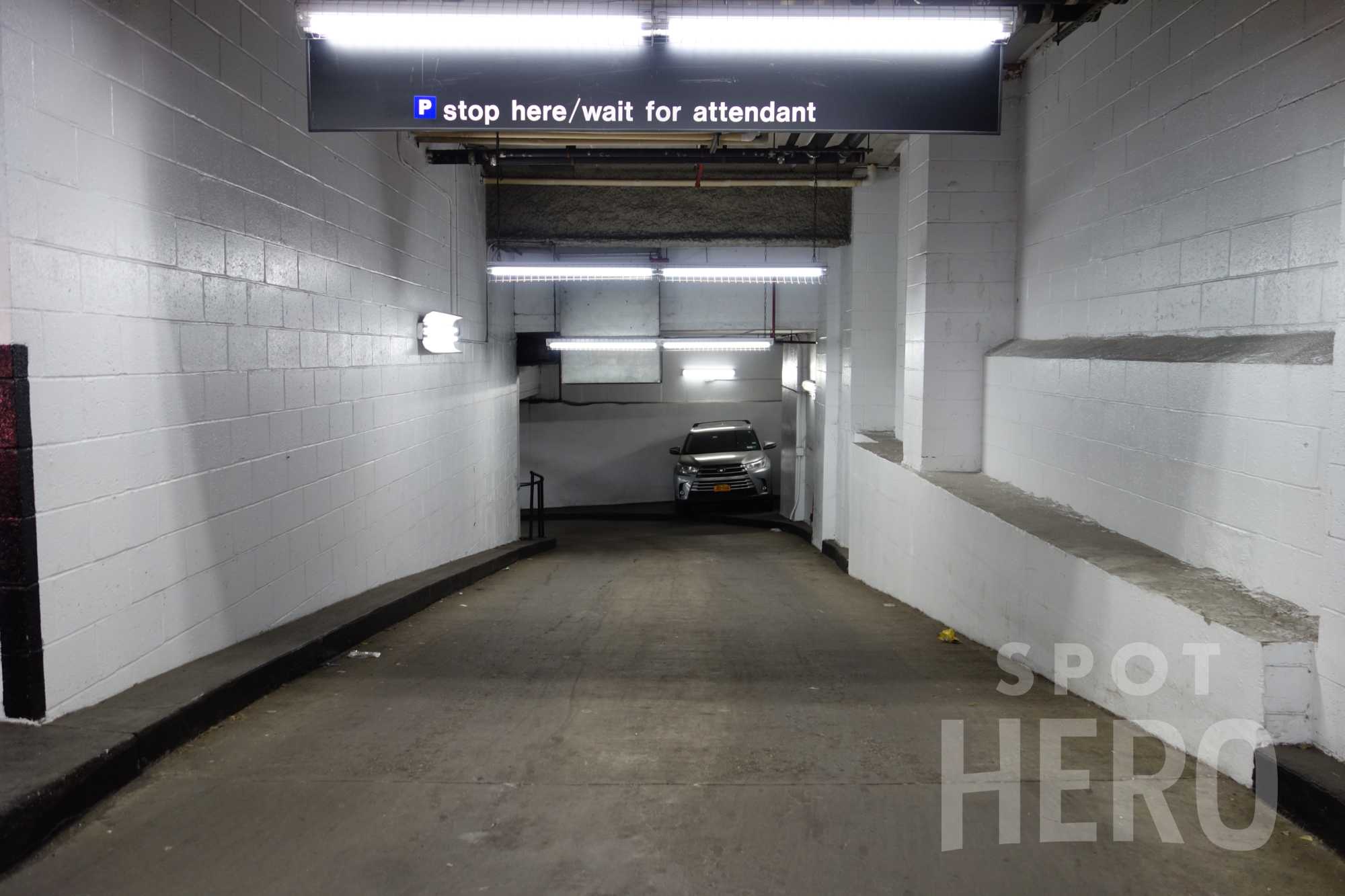 301 Elizabeth Street Parking