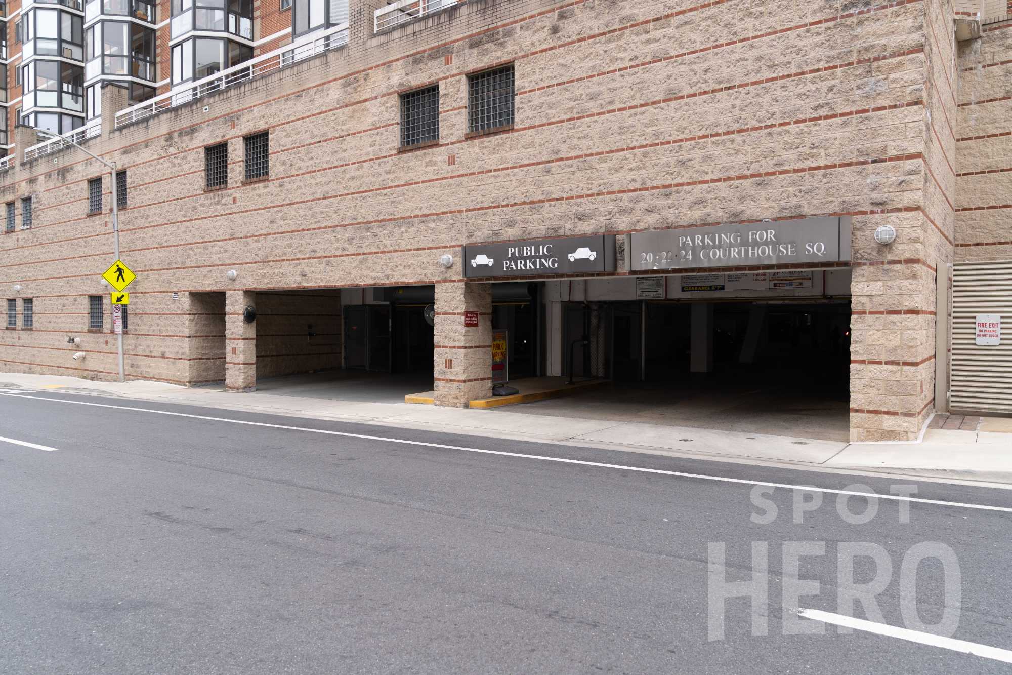109 East Middle Lane Parking