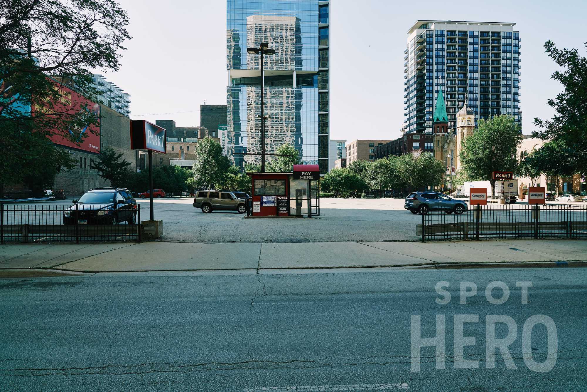 623 West Monroe Street Parking