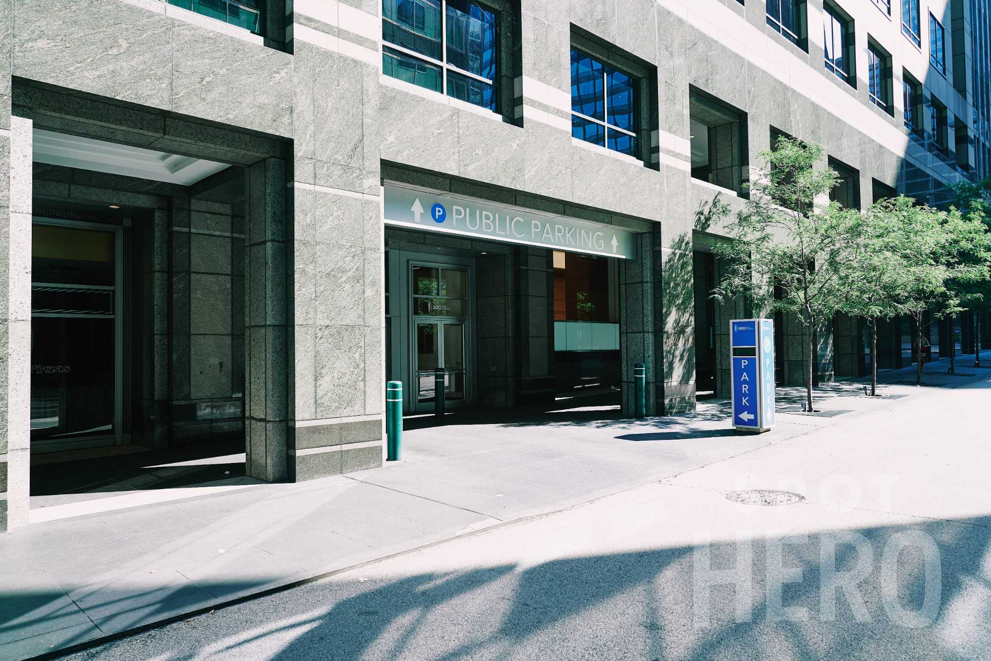 500 West Monroe Street Parking