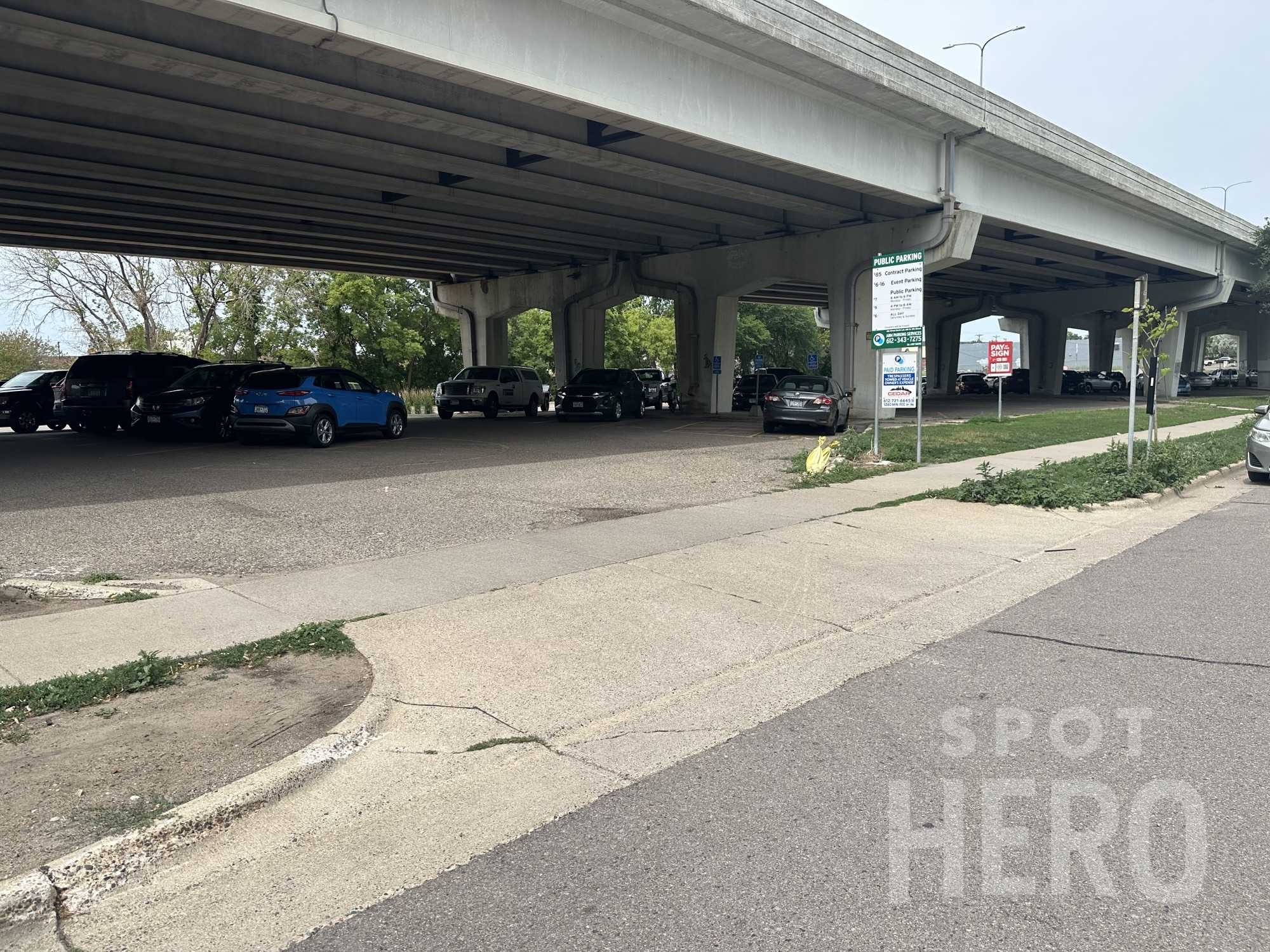 601 North 4th Street Parking