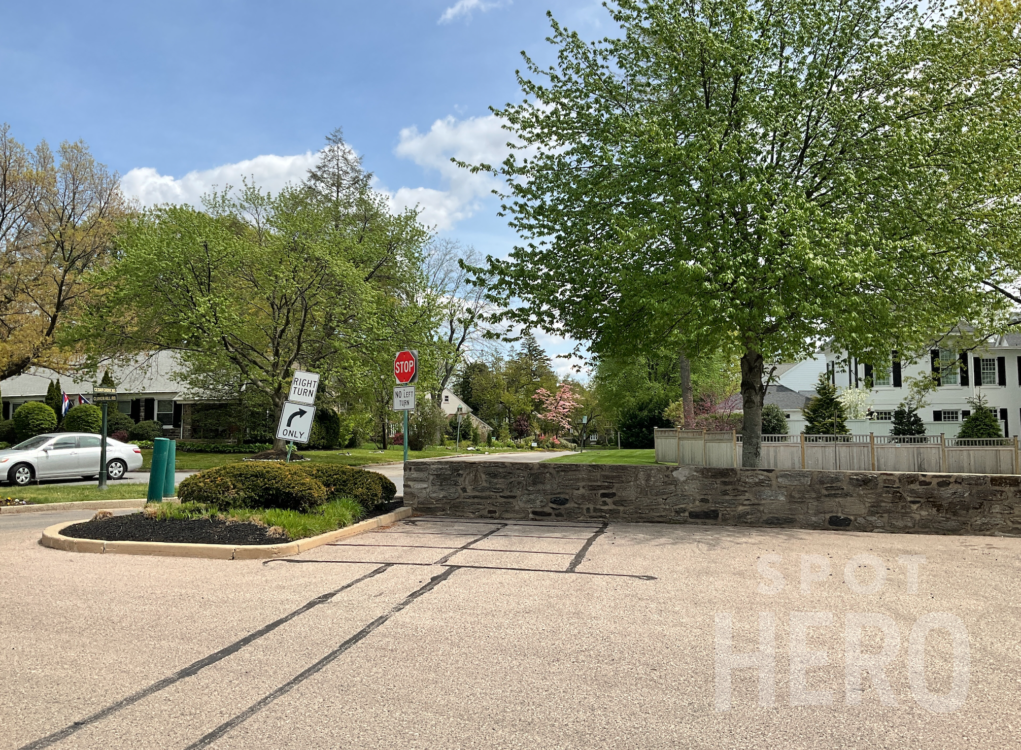 1099 Cedar Grove Road Parking