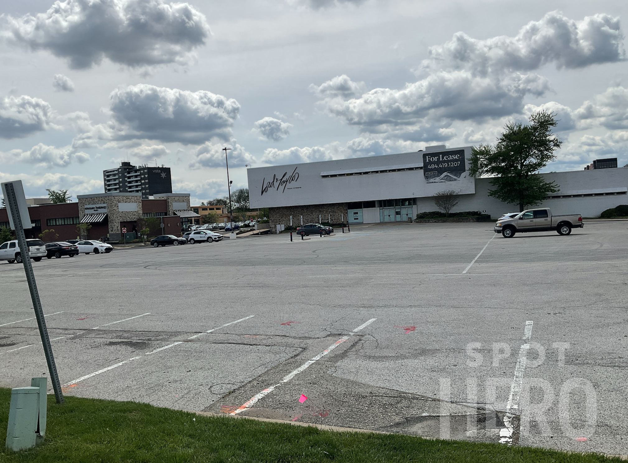 28 Belmont Avenue Parking