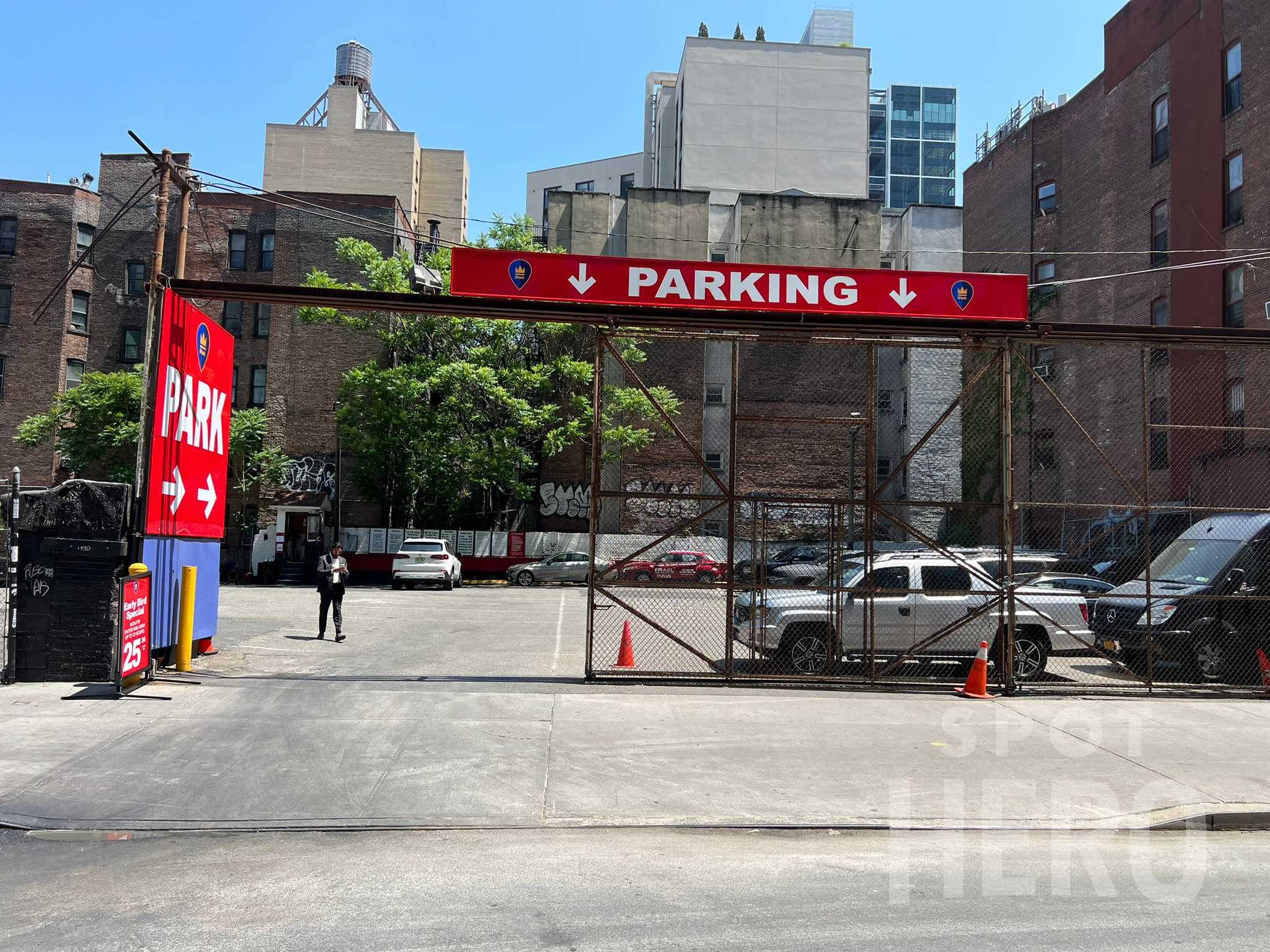 452 10th Avenue Parking
