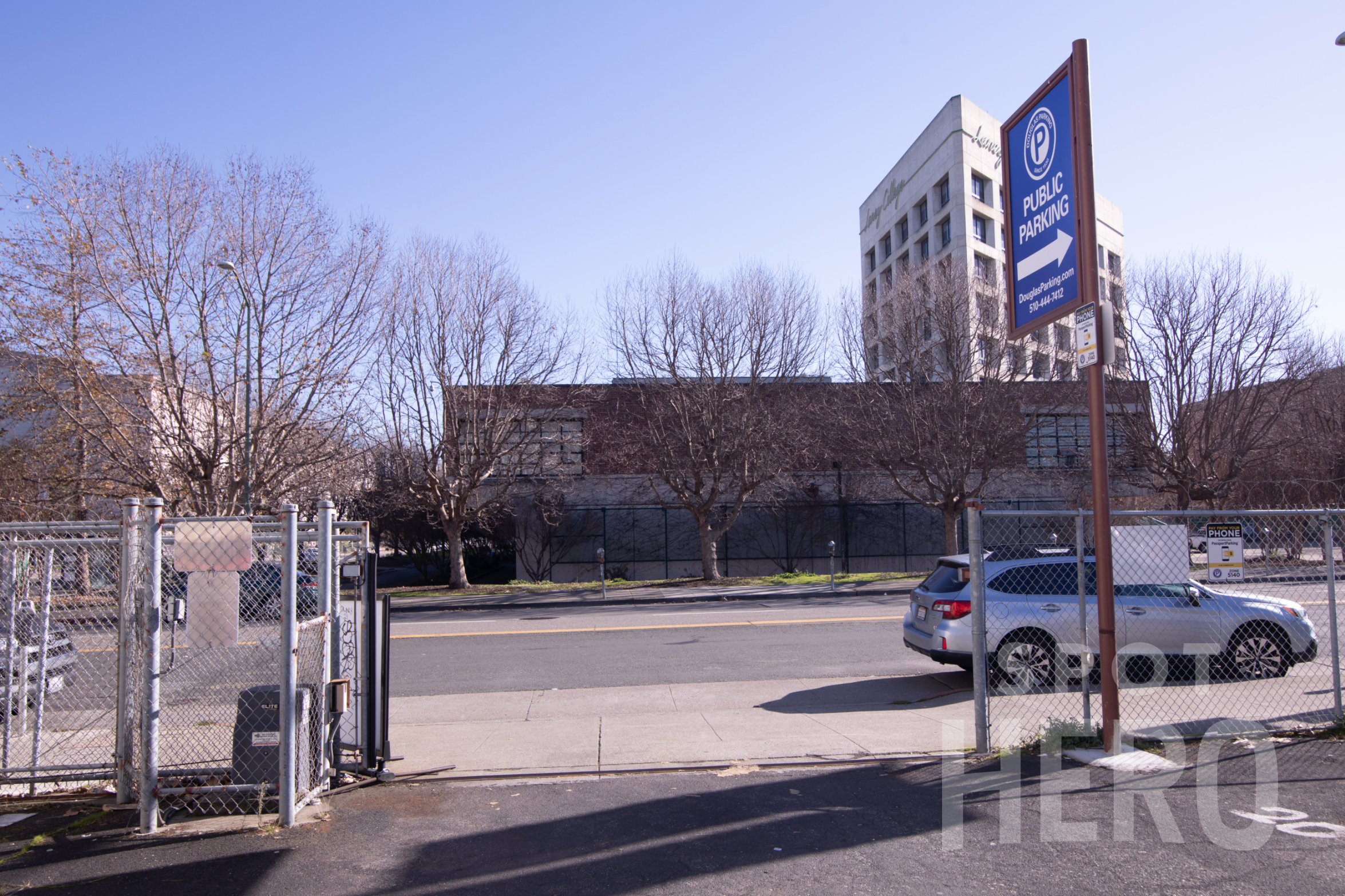 915 Fallon Street Parking