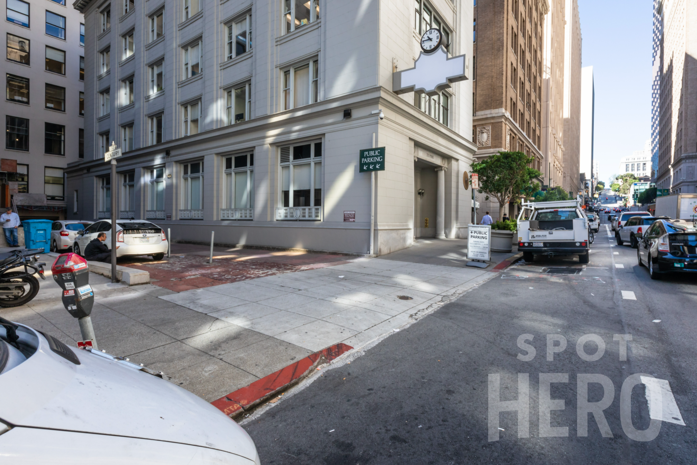 220 Bush Street Parking