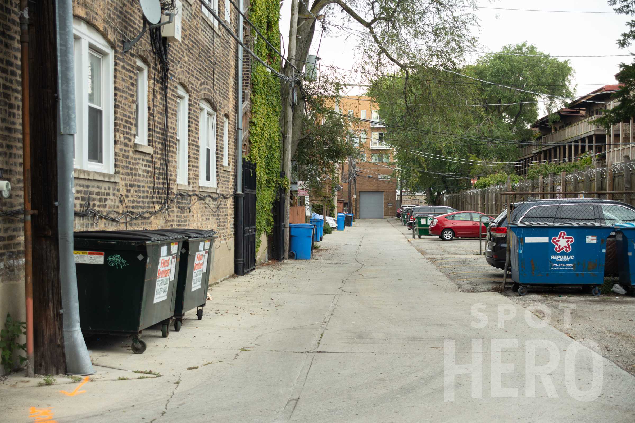 1028 West Byron Street Parking